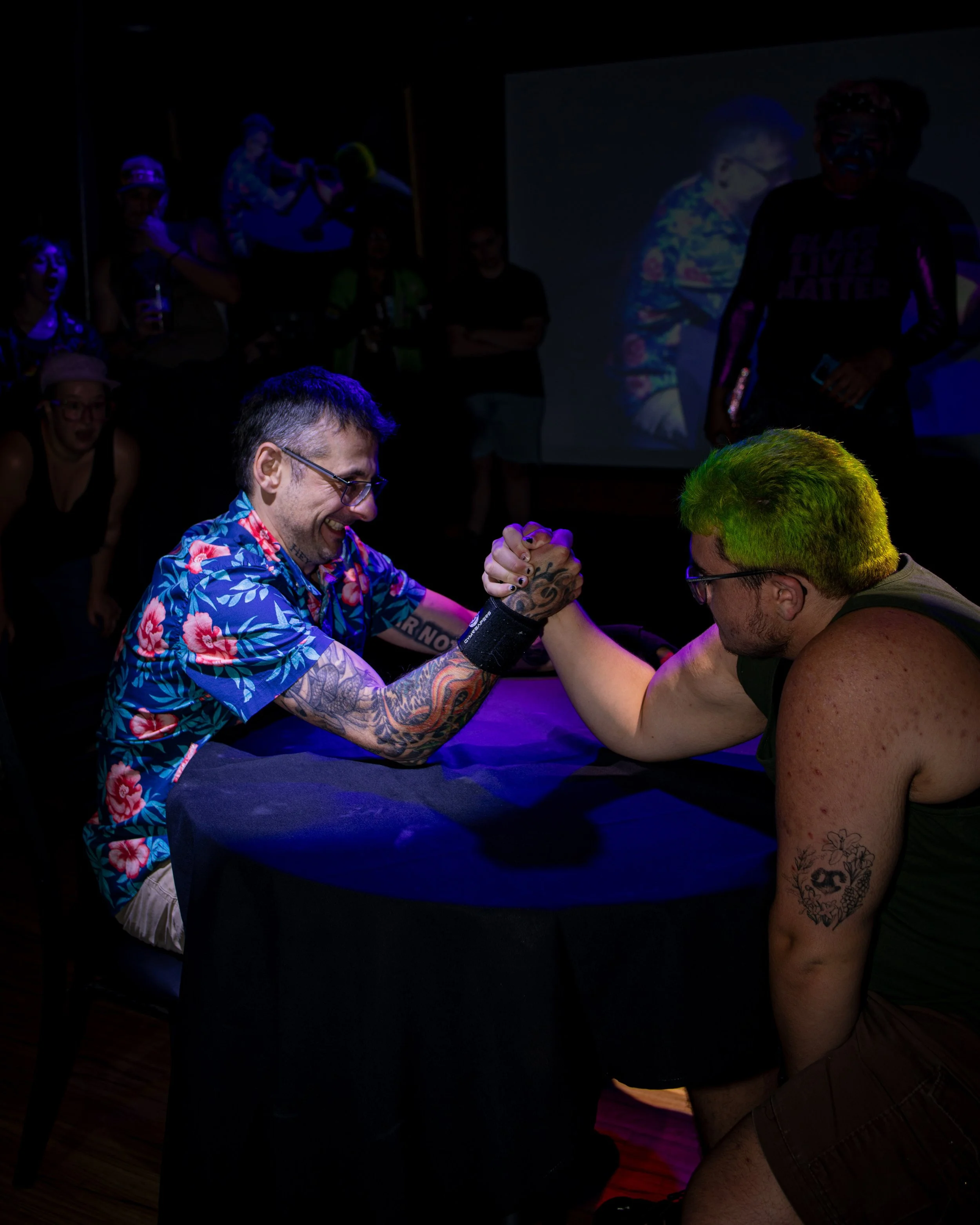gayarmwrestling-062.jpg