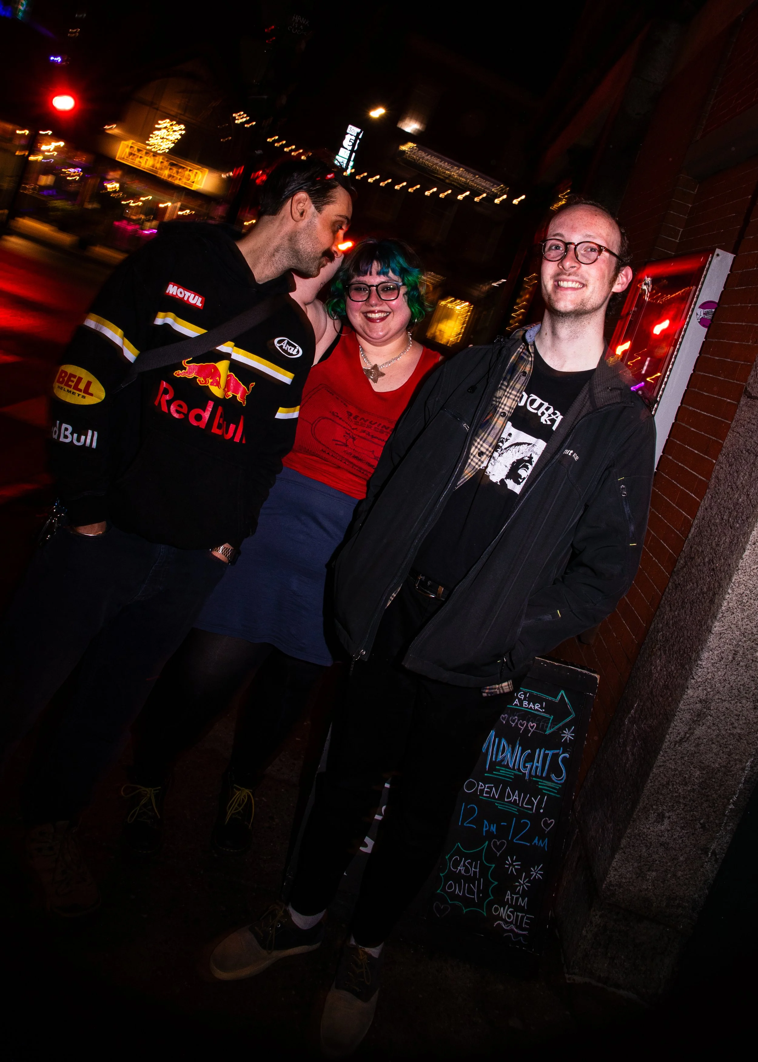 idiotsavant-050926-006.jpg