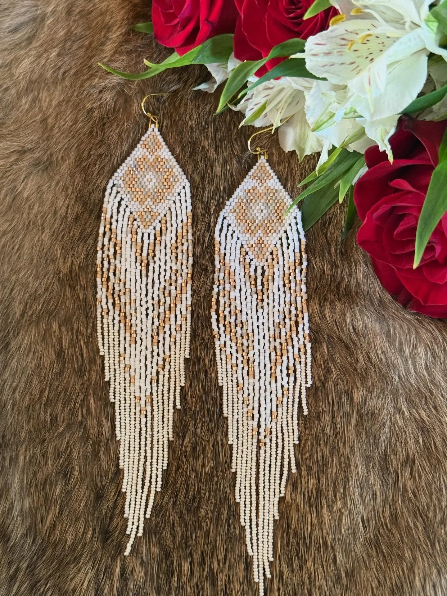 Luminous Waters 💧

I dreamt slowly 
for the first time 
in many nights

I dreamt of
a woman in white
carrying luminous water
in a porcelain glass bowl

She set it down before us
and the dream changed

I dreamt then
of watching a steller&rsquo;s jay
