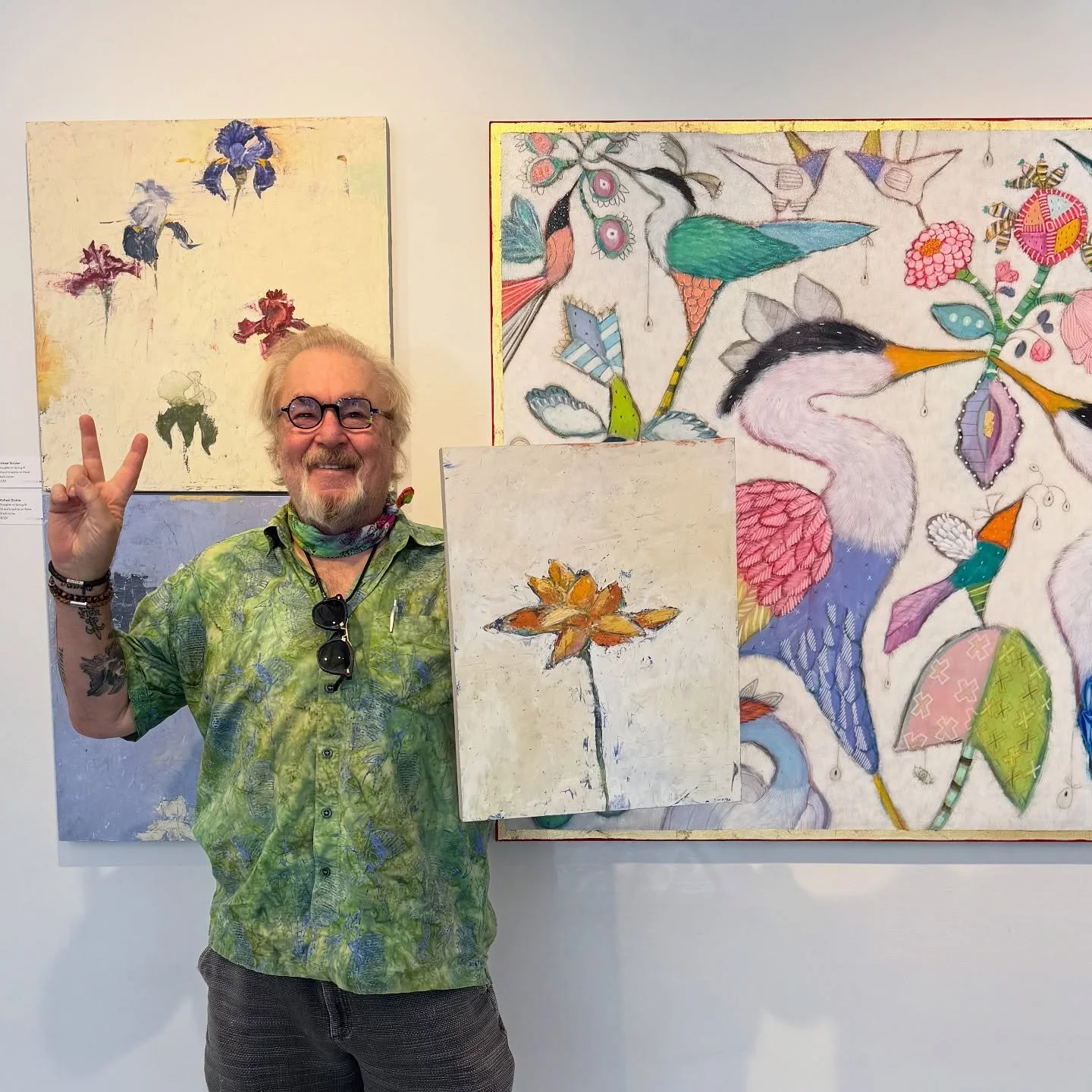 "Finding Light" by @michaeldickter found its forever home with one of our favorite local collectors! Thrilled for Michael's painting to join such a good vibes art collection ✌️ 🌱 ☀️