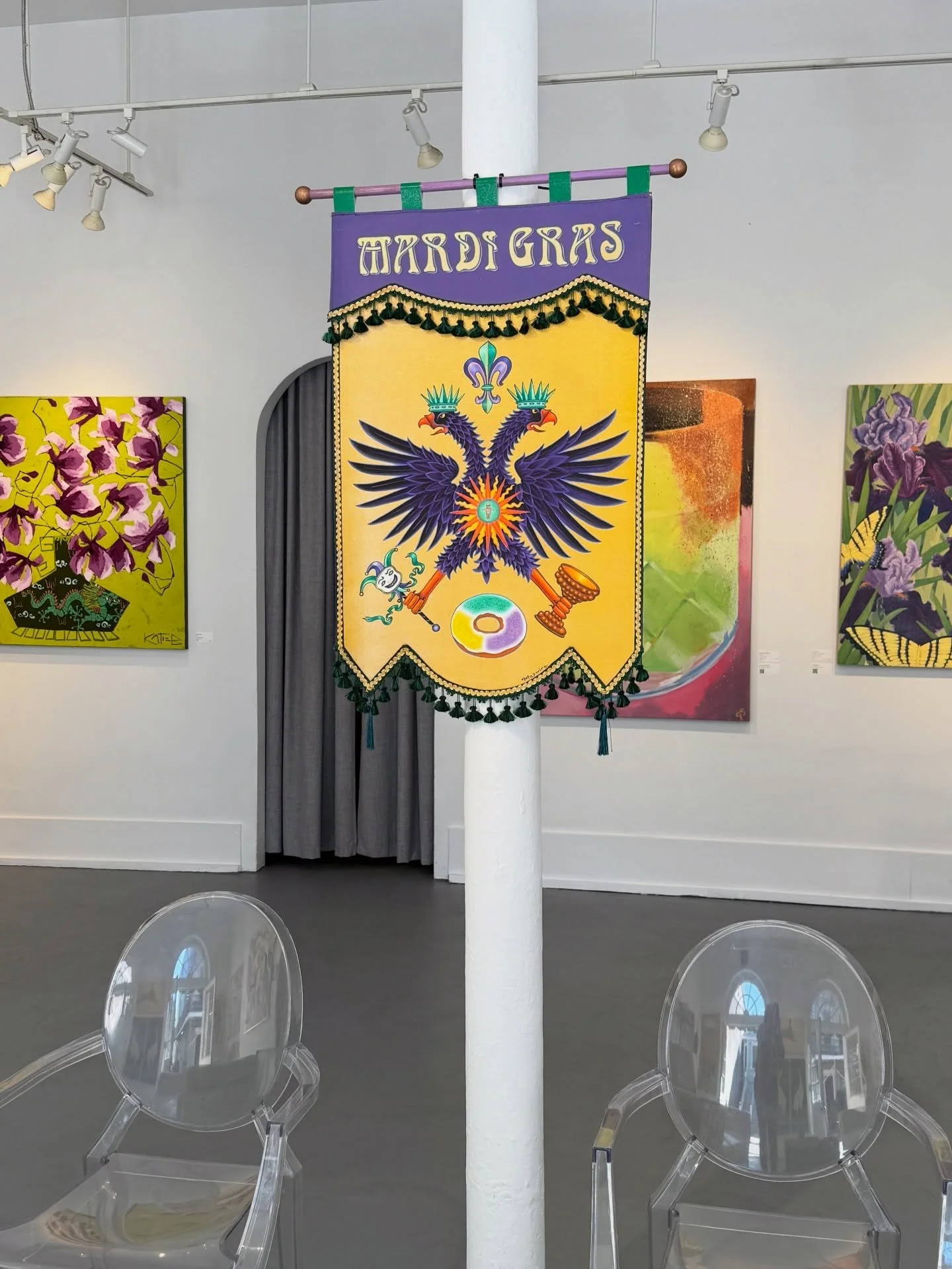 It&rsquo;s Barkus day and we&rsquo;re celebrating with bold hues and festive flair 💜🐩💚🐕🧡