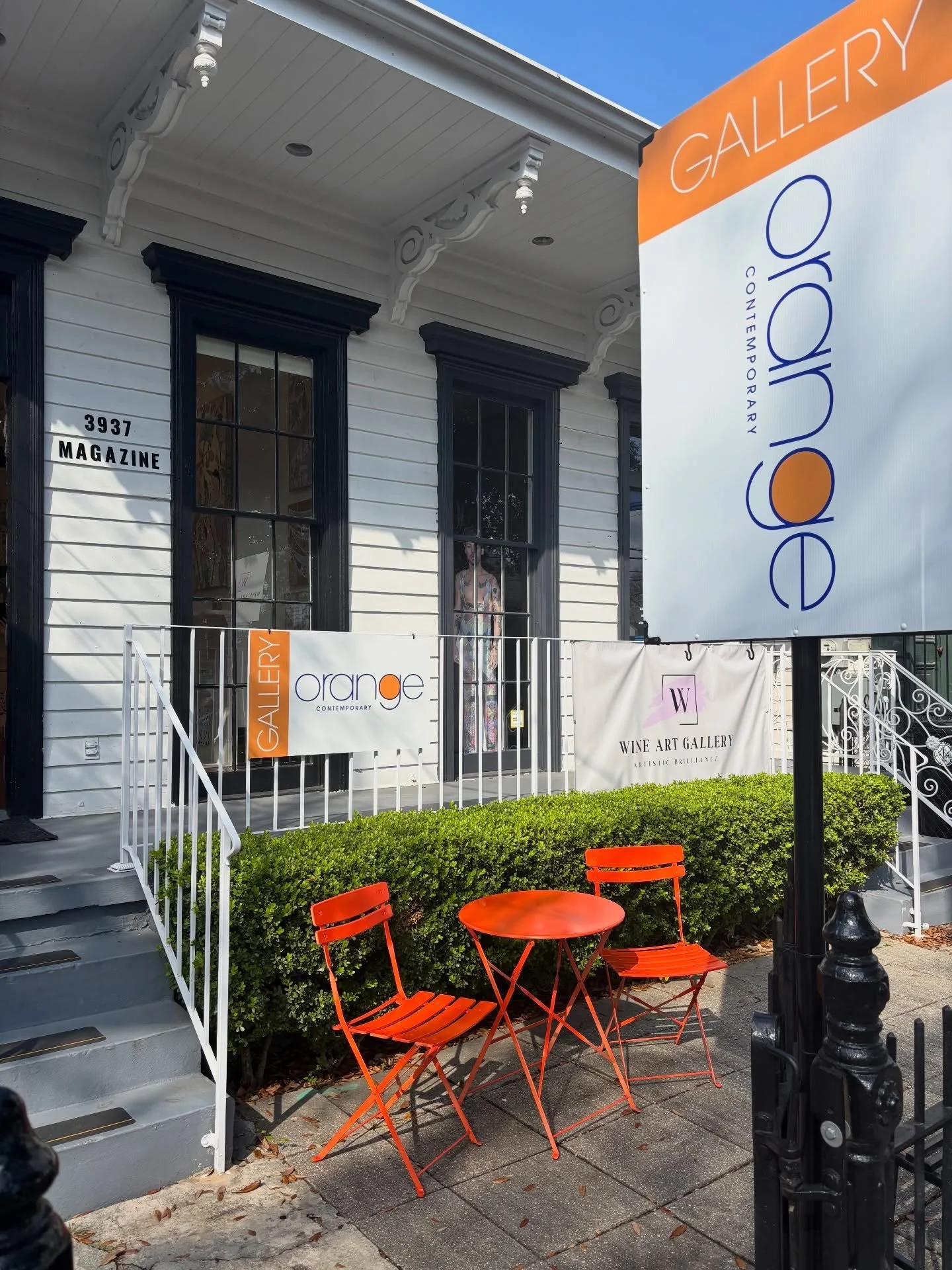 It&rsquo;s official 🍊Gallery Orange has popped up on Magazine Street with a second location! 

You can now find us at 3937 Magazine Street through the end of May, in addition to our home in the French Quarter. A sister space for the season, with fre