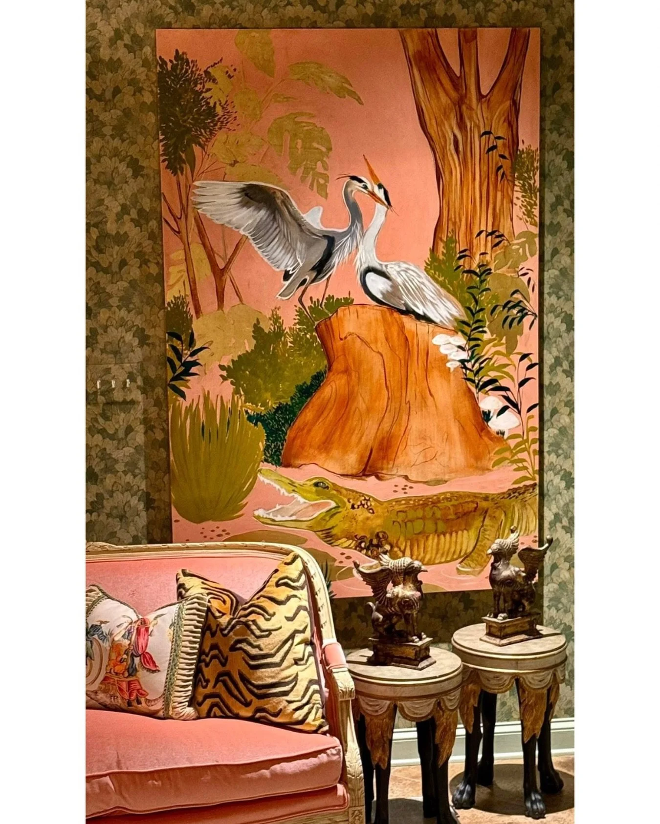 We love this collector&rsquo;s style. His installs are always beautifully done 👌✨