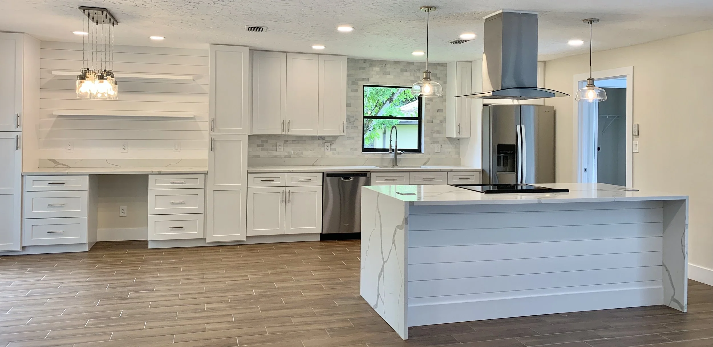 MSI Calacatta Classique Kichen with Waterfalls