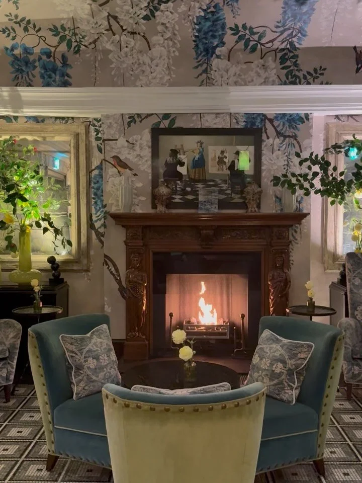 📸 Snapshots from @browns_hotel &mdash; London&rsquo;s oldest hotel 🇬🇧

&rarr; Save this for your next London trip 🔖 | DM us &ldquo;LONDON&rdquo; to start planning | or email us hello@and-were-off.com to inquire 💌