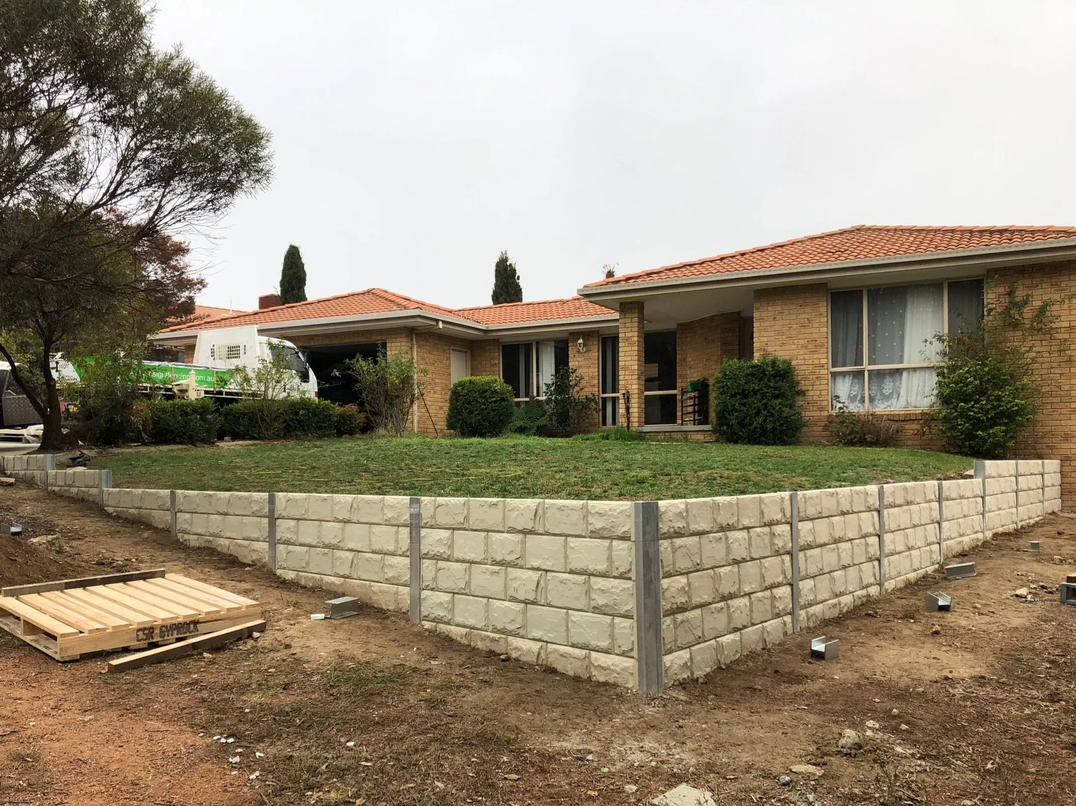 RETAINING WALLS