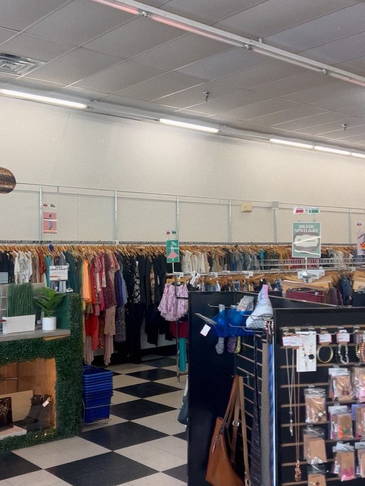 We&rsquo;ve done some moving here at alcoa! The floor is looking so much better now and we couldn&rsquo;t be happier ✨

It&rsquo;s easier to look around, shop, and find what you need for the warmer weather that&rsquo;s finally arrived ☀️🌸

Come see 