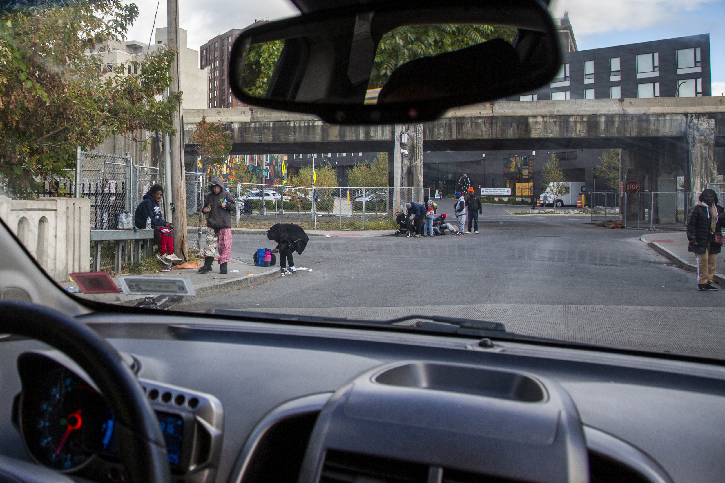 Many struggling individuals seek out the headquarters for the Rescue Mission Alliance, a place of refuge, emergency shelter, and warm meals. Shambe, too, had once frequented the Rescue Mission. In 2013, Shambe celebrated Christmas with hot food and w