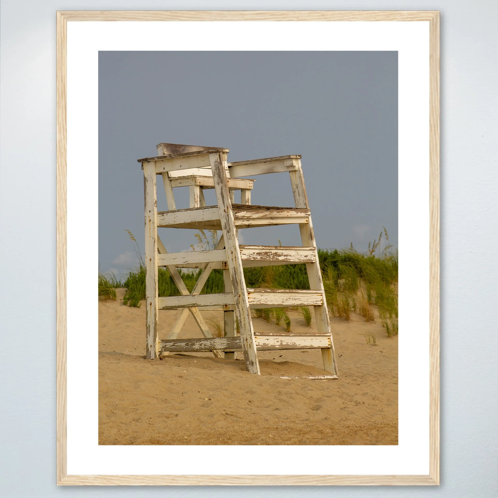 1:1 Rodanthe Beach Lifeguard Stand- Wood w: Border.jpg