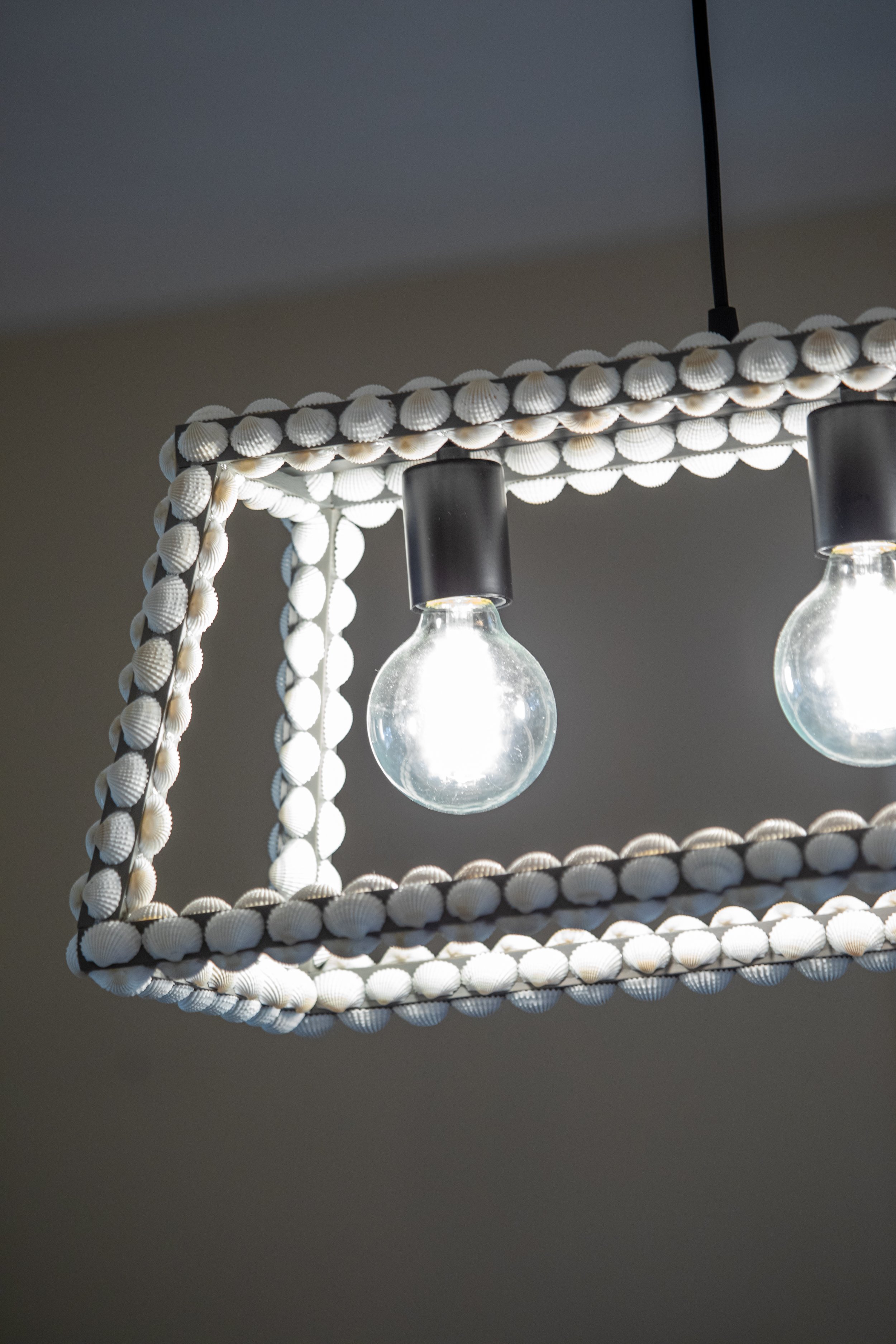 Photo & Video by Will Locke Product Photography in Norfolk, VA for Carolina Willow Shell Art. 