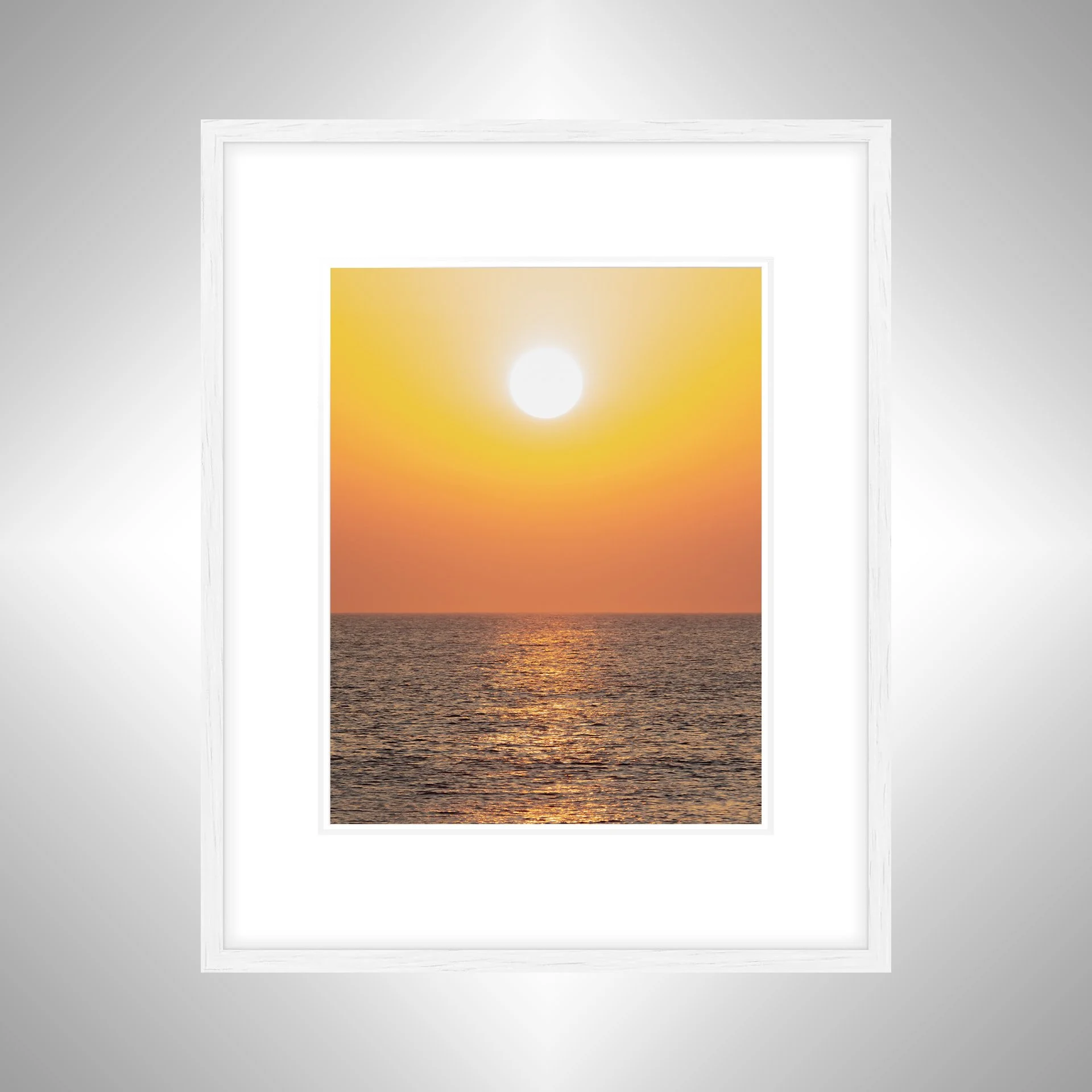 1:10 Golden Ocean Horizon- White w: Border.jpg