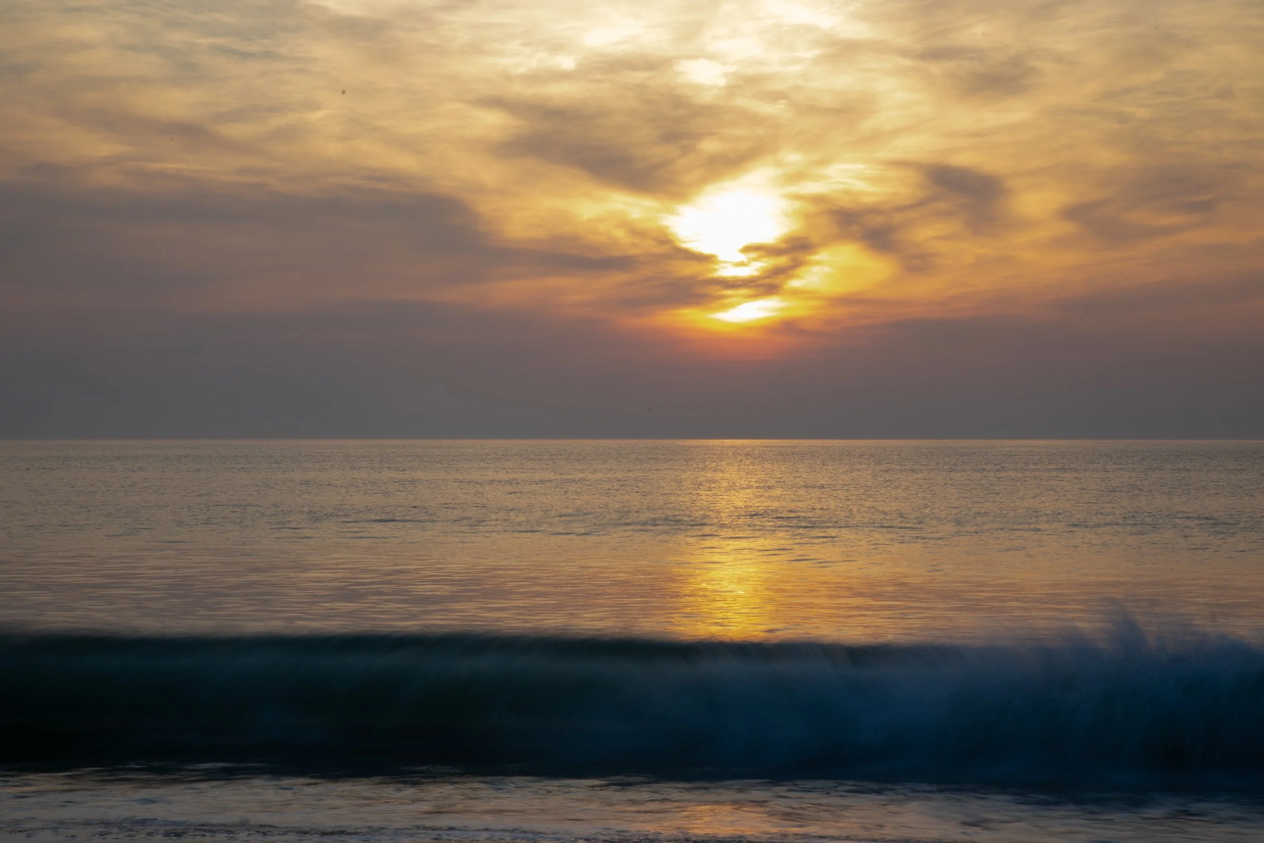 1:1 Slow Shutter Wave.jpg