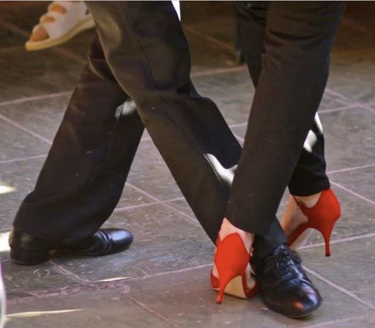 TANGO THERAPY BEGINS SATURDAY AUG. 9 INSAN MIGUEL
