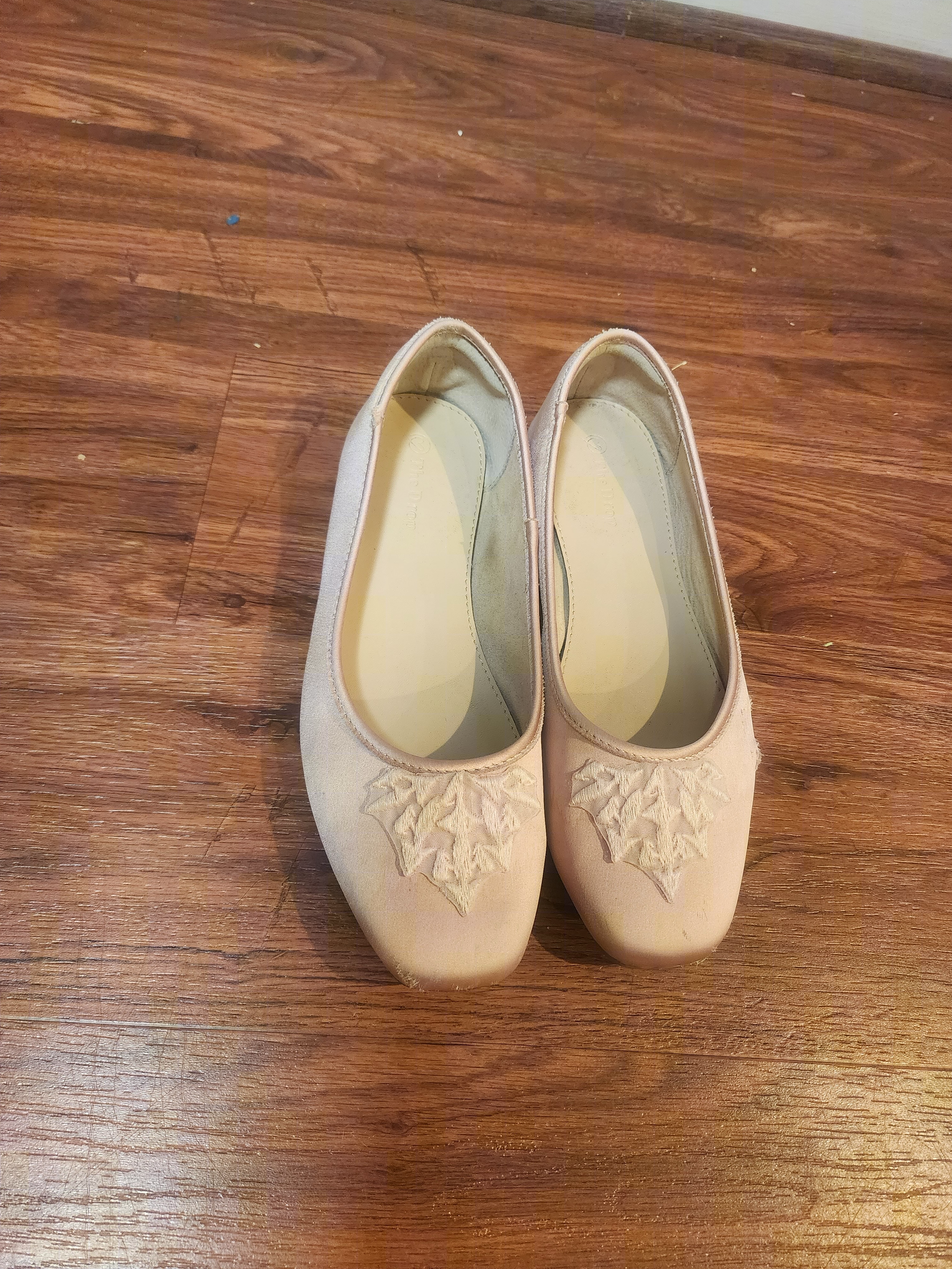 ShoesAmidalaParade.PNG
