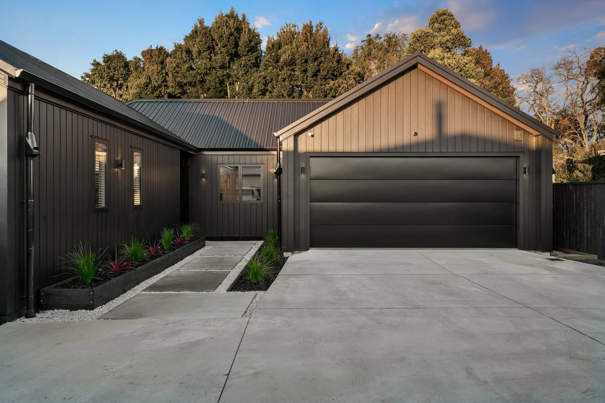 View towards garage of Parris Builds Riverhead new build where Swift Roofing installed the new Trimrib roofing - Image c/o Parris Builds