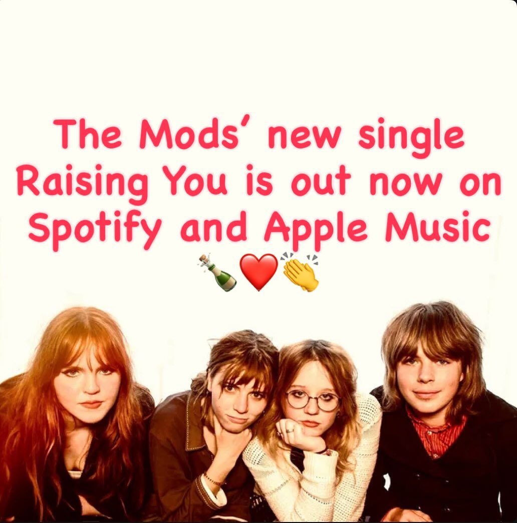 Congratulations to my gorgeous talented daughter @sundayfreedomfighter and her gorgeous talented friends @blobbyblabla36 @chelsearosehouse @malarky_walsh on another amazing single. So proud of you all @_modstagram_ #australianbands #australianmusic #