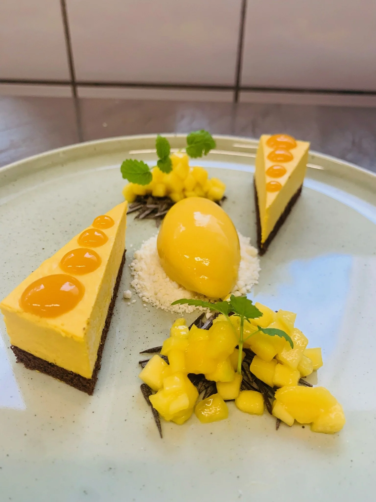 Syrlig dessert hos Eckbo Selskapslokaler