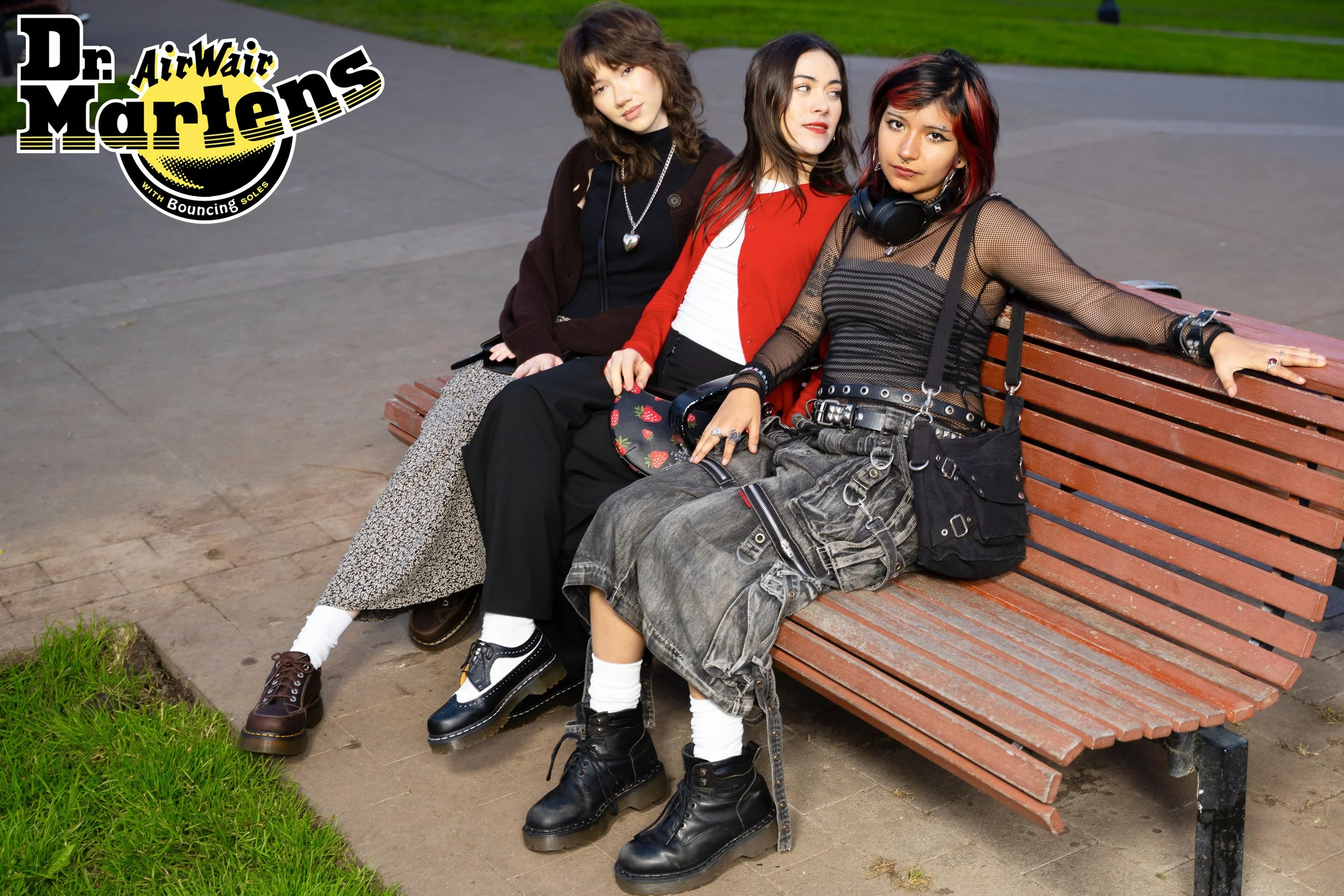girls1.jpg
