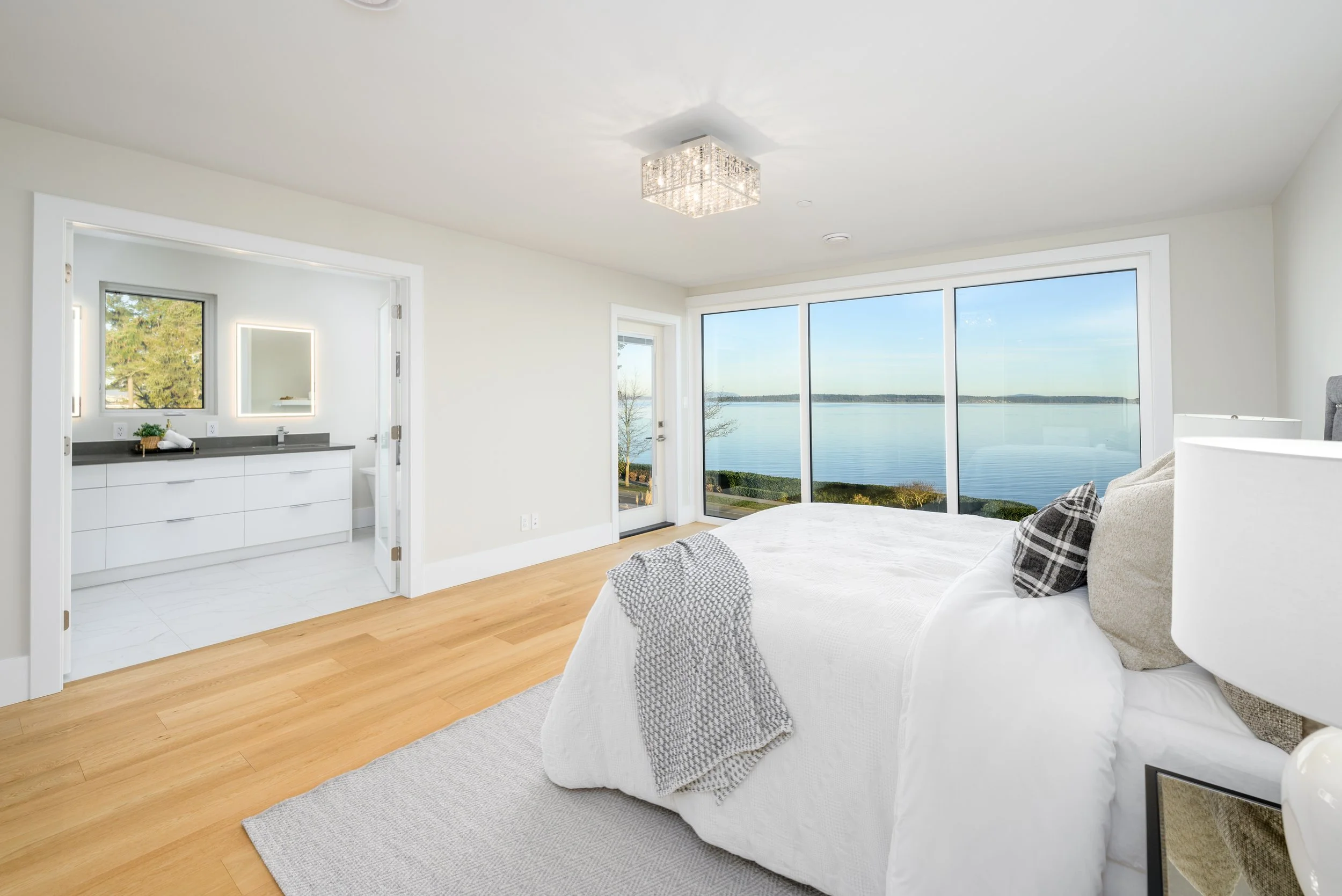 Primary Bedroom 4.JPG