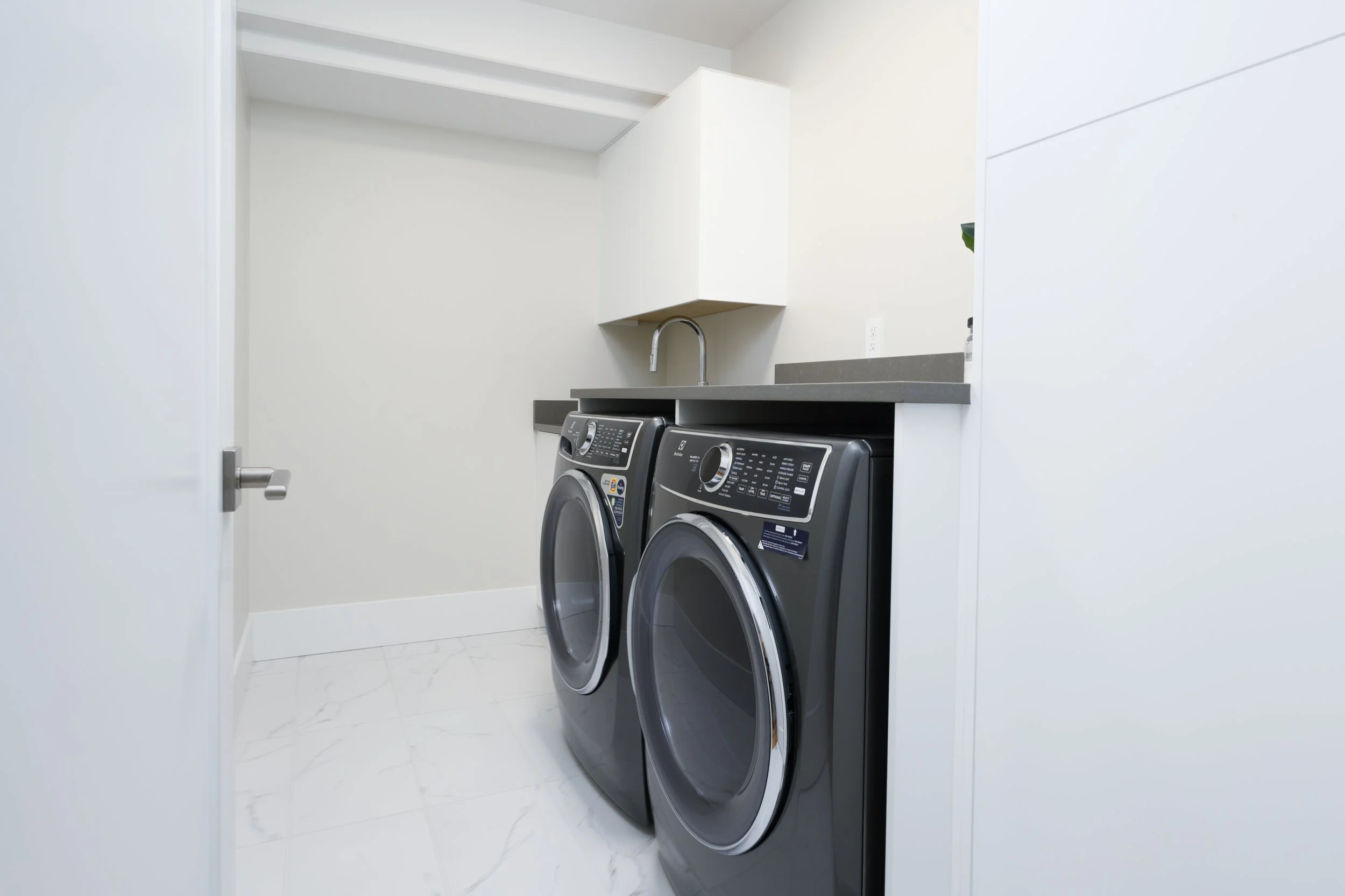 Laundry Room 1.JPG