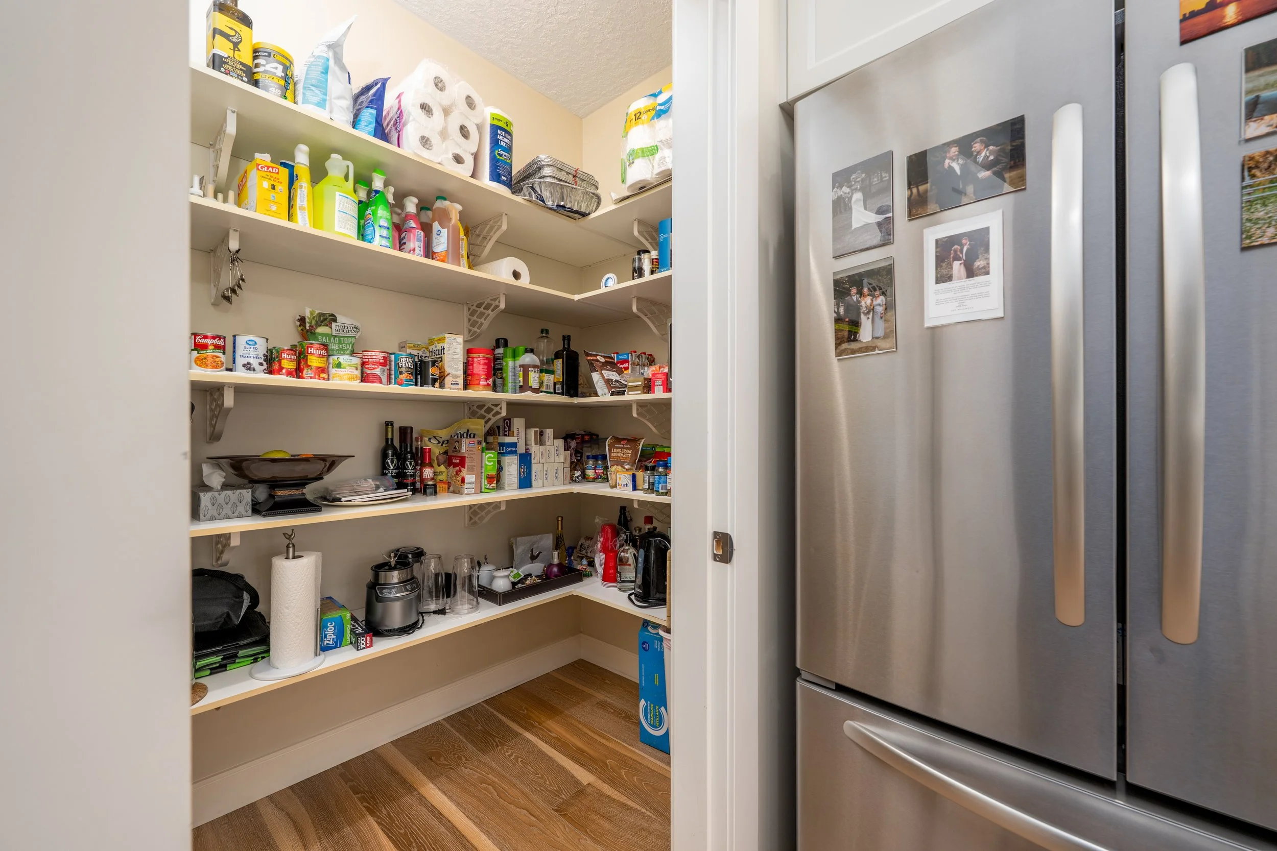 Pantry 1.jpg