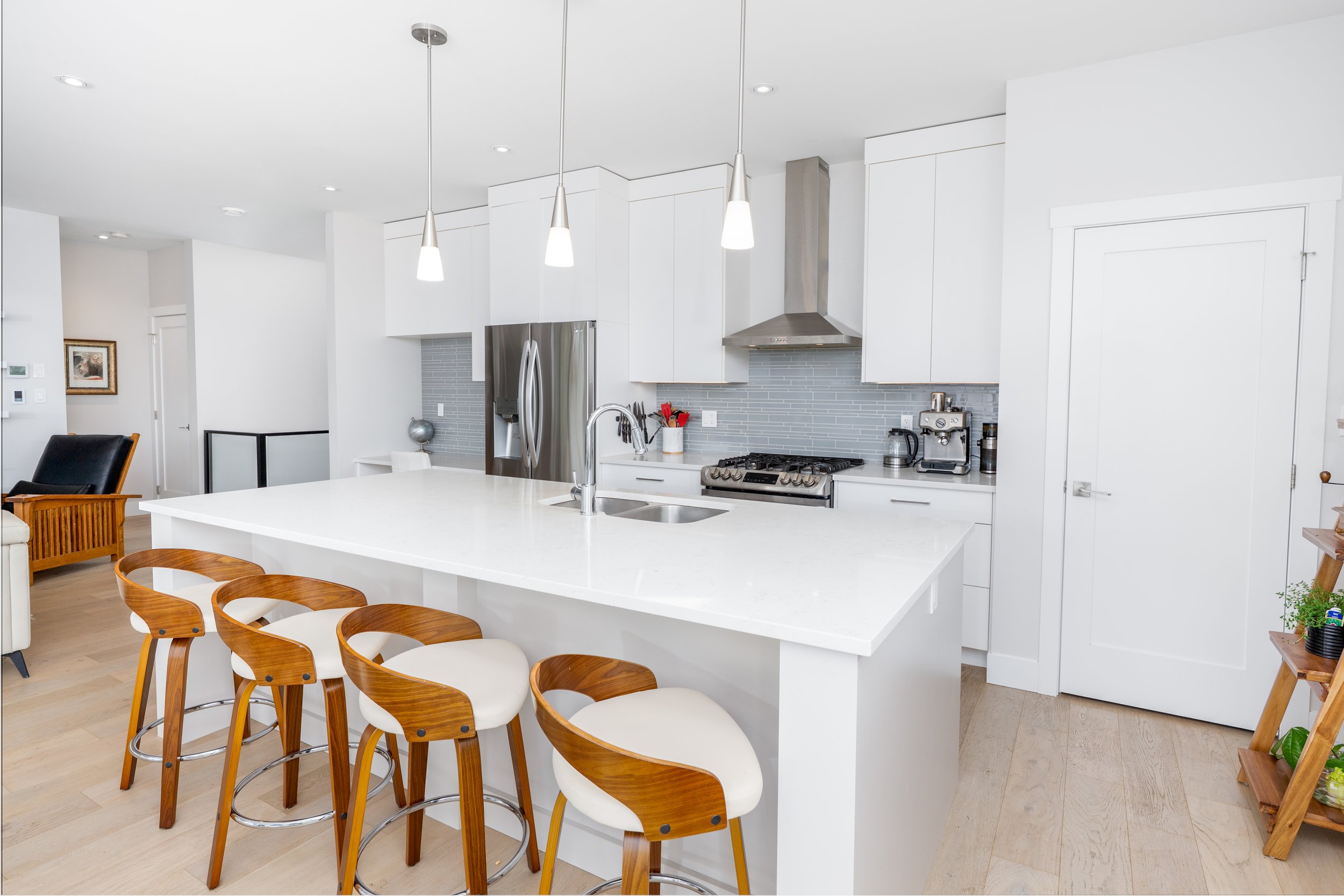 Kitchen 2.jpg