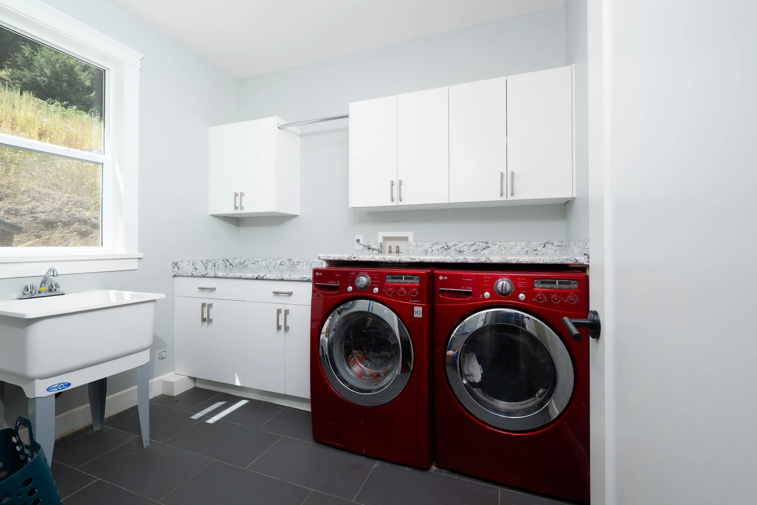 Laundry Room 1.jpg