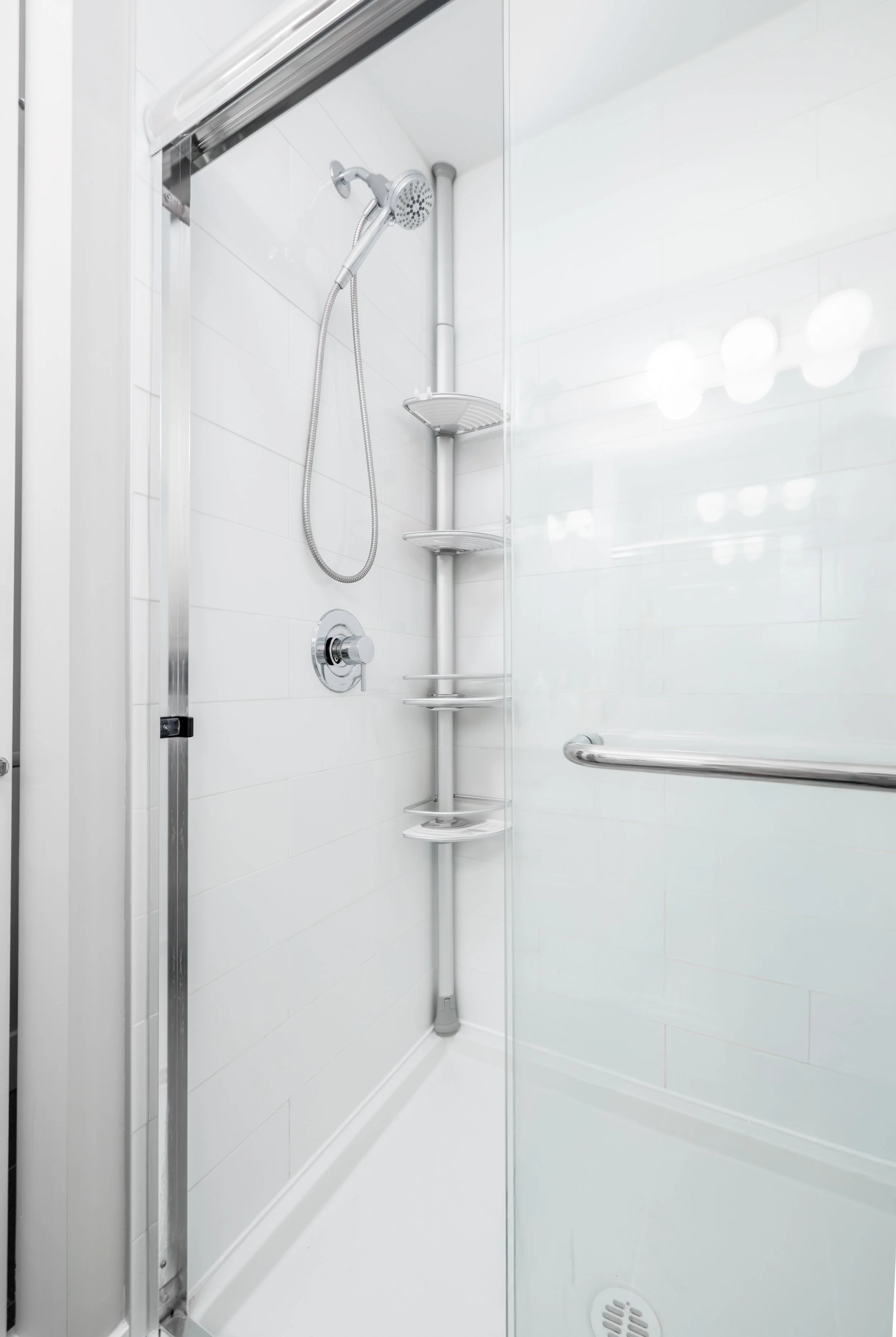 Primary Ensuite 3.jpg