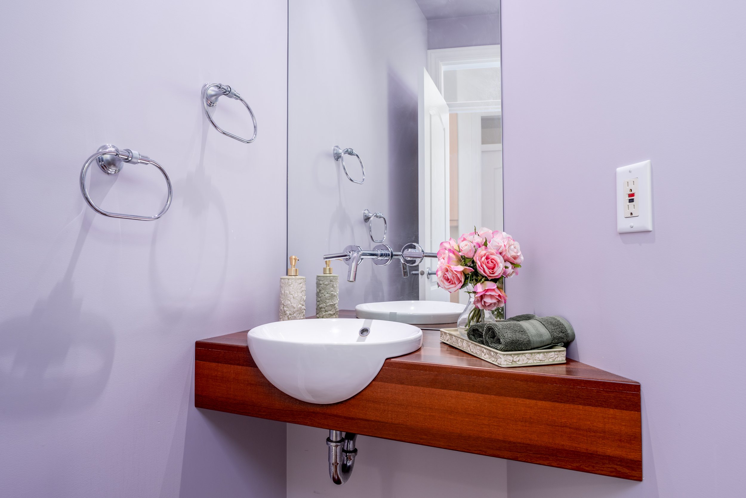 Main 2 Piece Bathroom 1.jpg