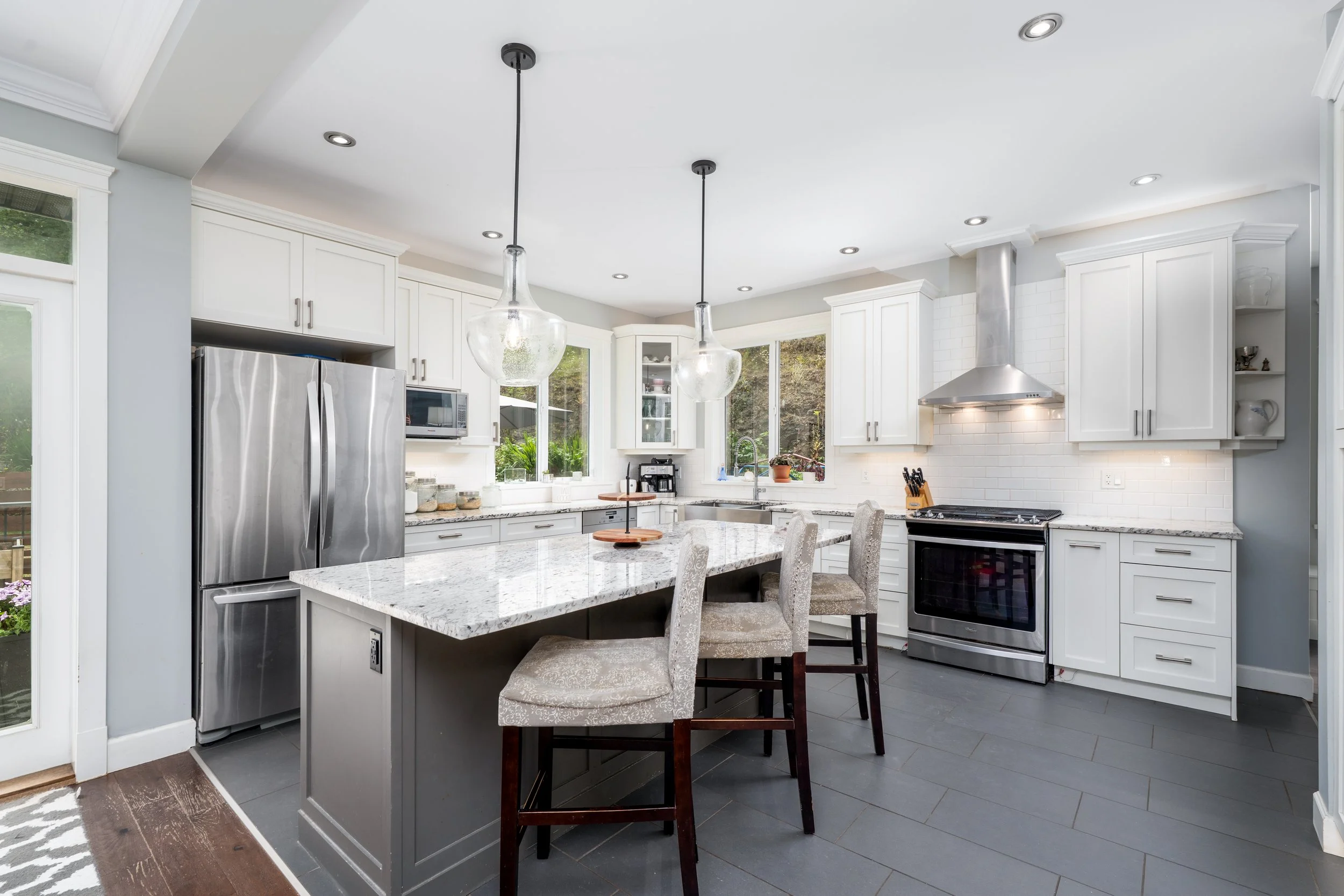 Kitchen 1.jpg