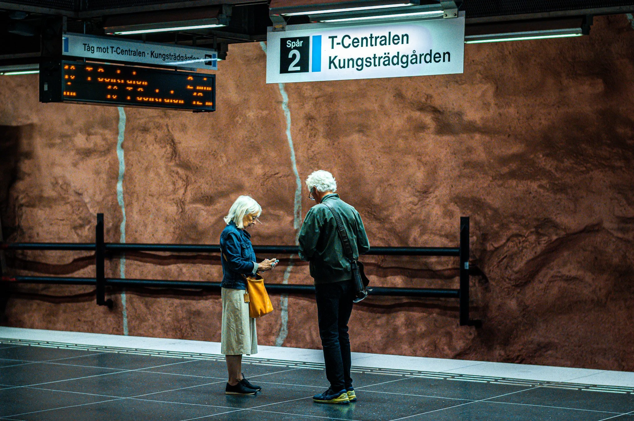 Couple in T Central