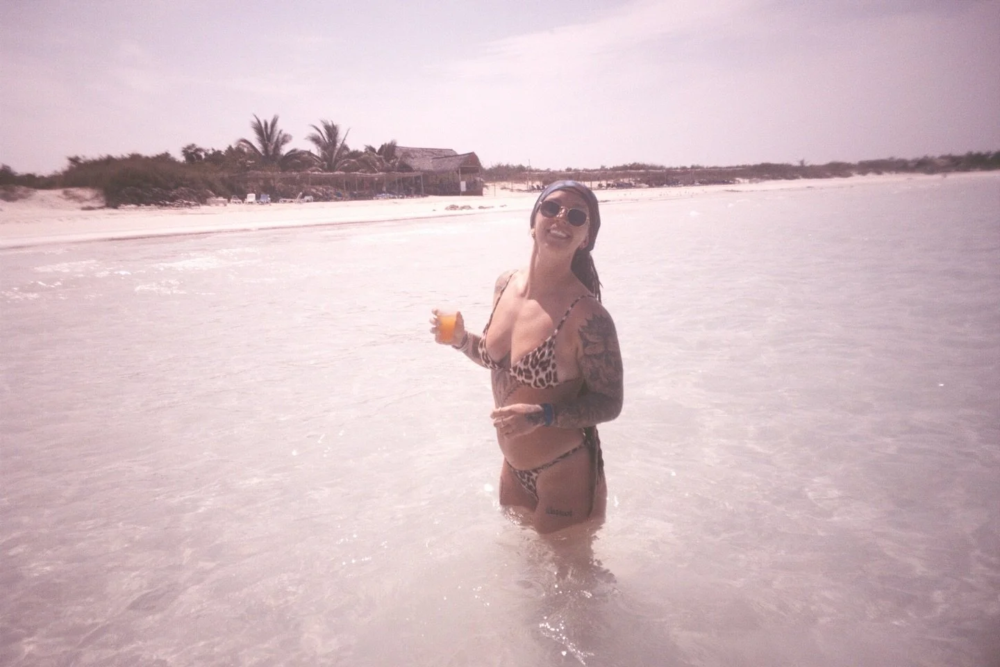 📍Hotel, Mojito - CUBA 
On @joinflashback reusable film camera 

Cuba is one of my favorite BUDGET friendly ALL INCLUSIVE places to travel. I don&rsquo;t particularly care if the resort is 5-stars, but as long as I have a nice beach to sit on, I&rsqu