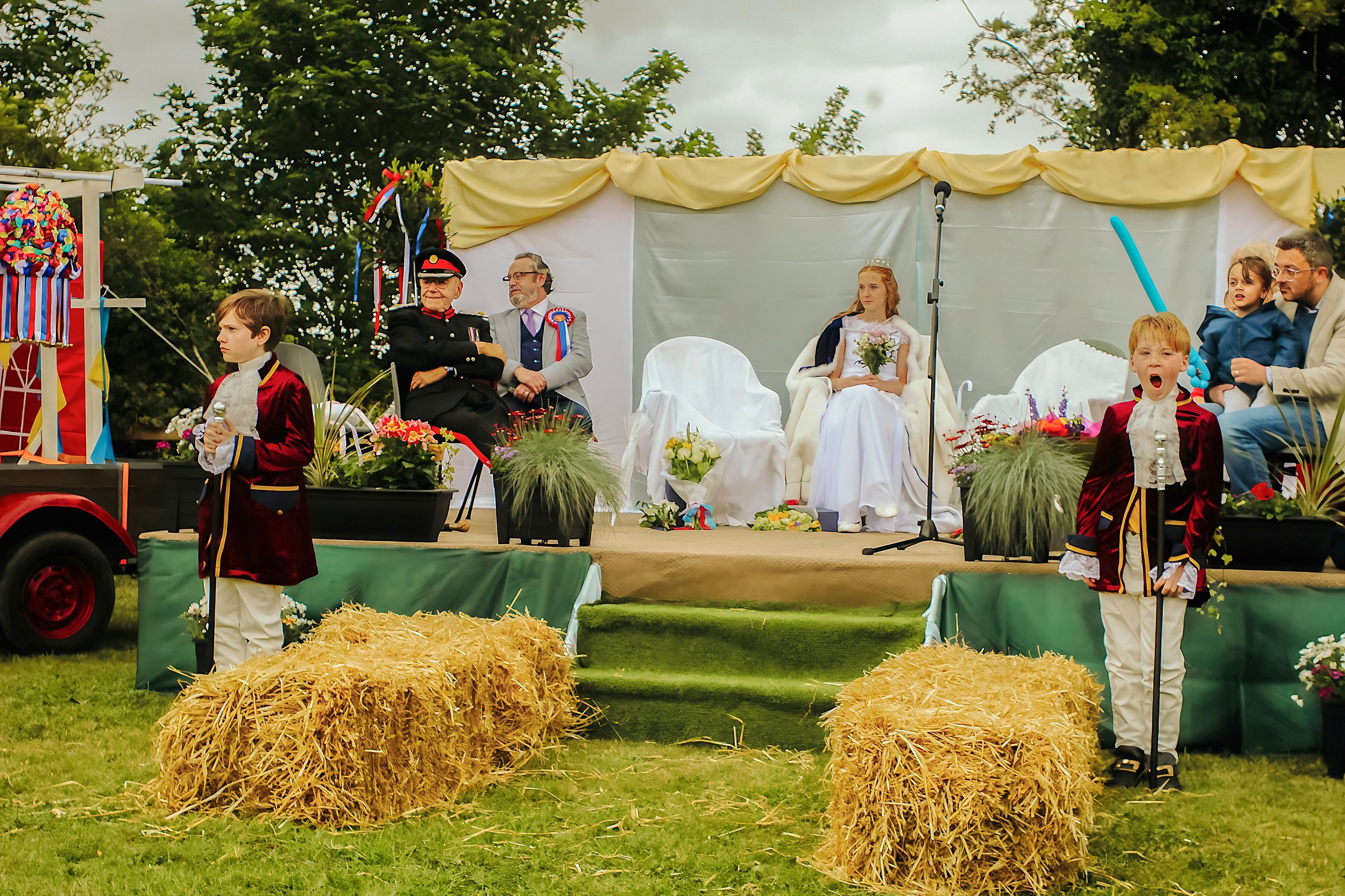 Maypole Barwick Joe Barnes and photographing customs — National Folklore Survey for England