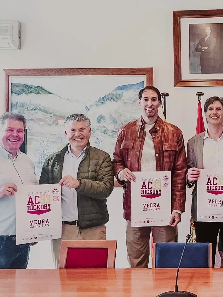 🏀 El Campus AC33 sigue creciendo&hellip; y llega a Vedra.

Hoy presentamos oficialmente una nueva sede del campus junto a la Escola Deportiva Vedra Boqueix&oacute;n, en un acto compartido con representantes institucionales y del deporte local.

Impu