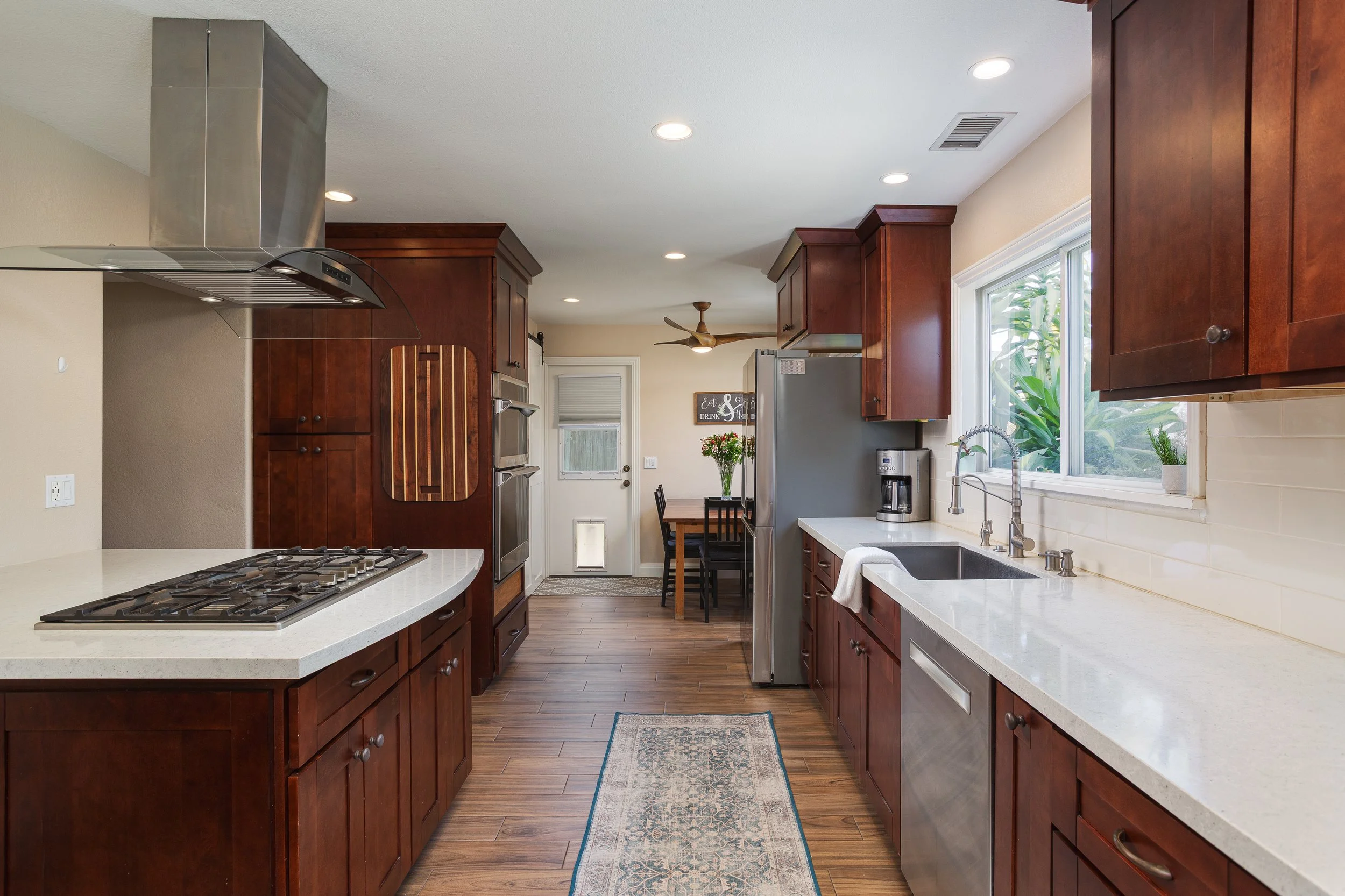 3131 Lincoln Way MLS-26.jpg