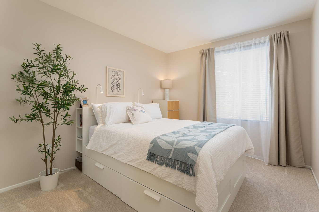 2350 Watermarke Pl MLS-1.jpg