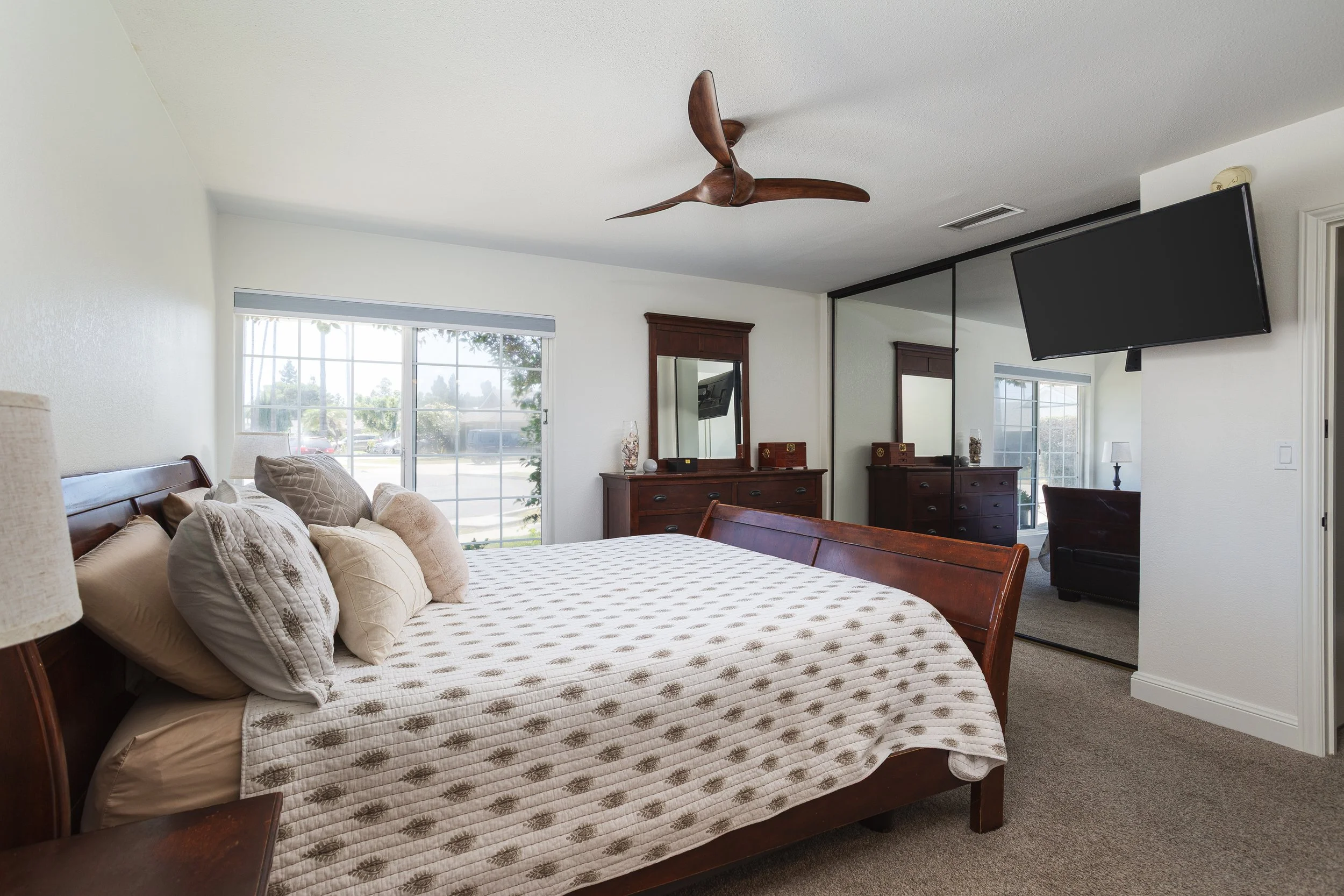 3131 Lincoln Way MLS-18.jpg