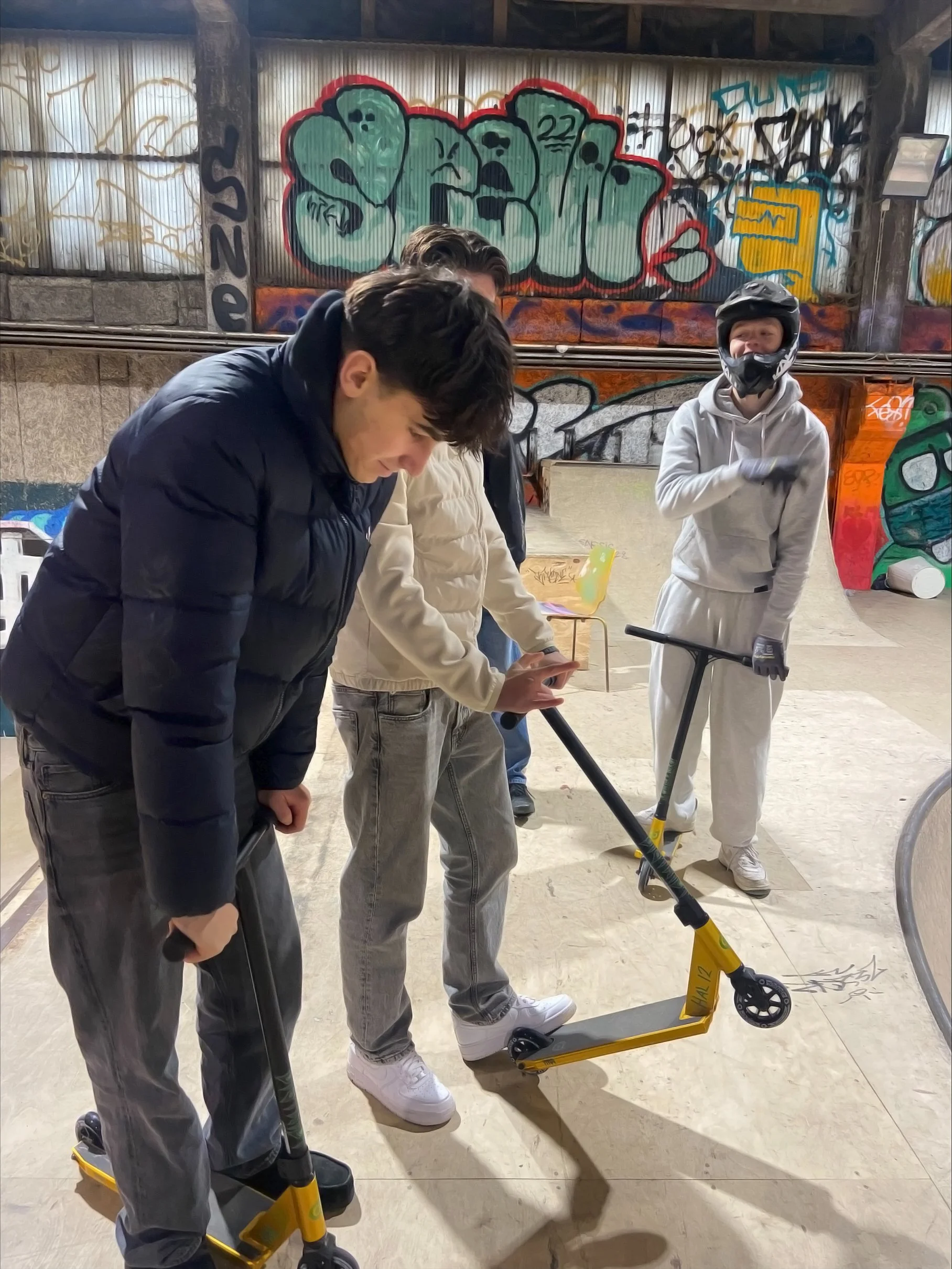 Elever fra 10. klasse i skaterpark på Musicon Roskilde