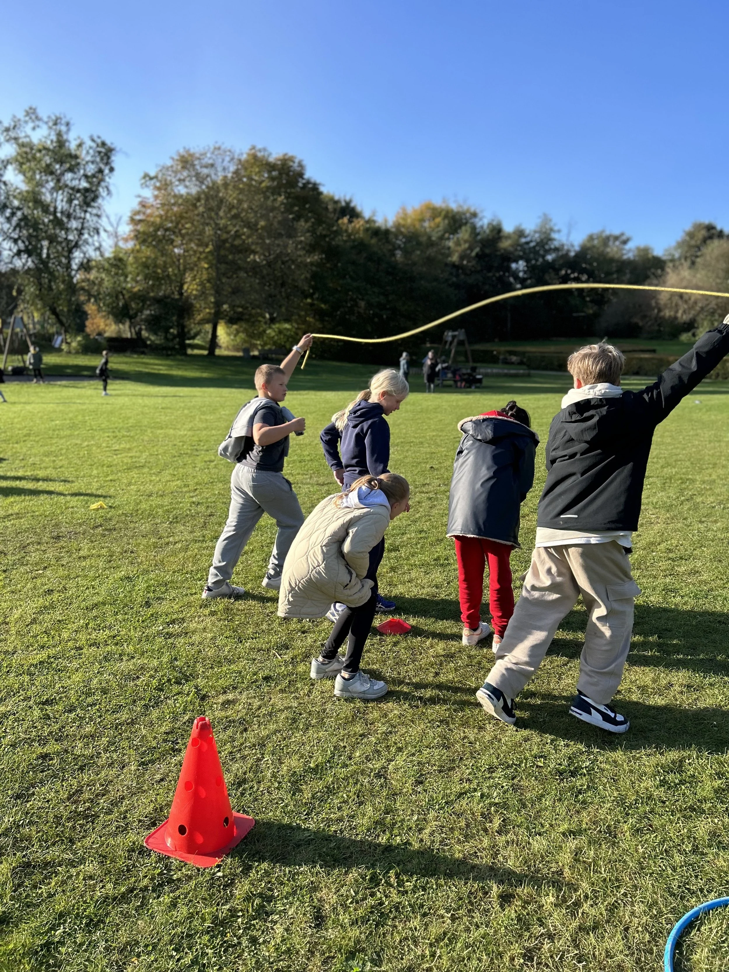 Børn der leger i Folkeparken