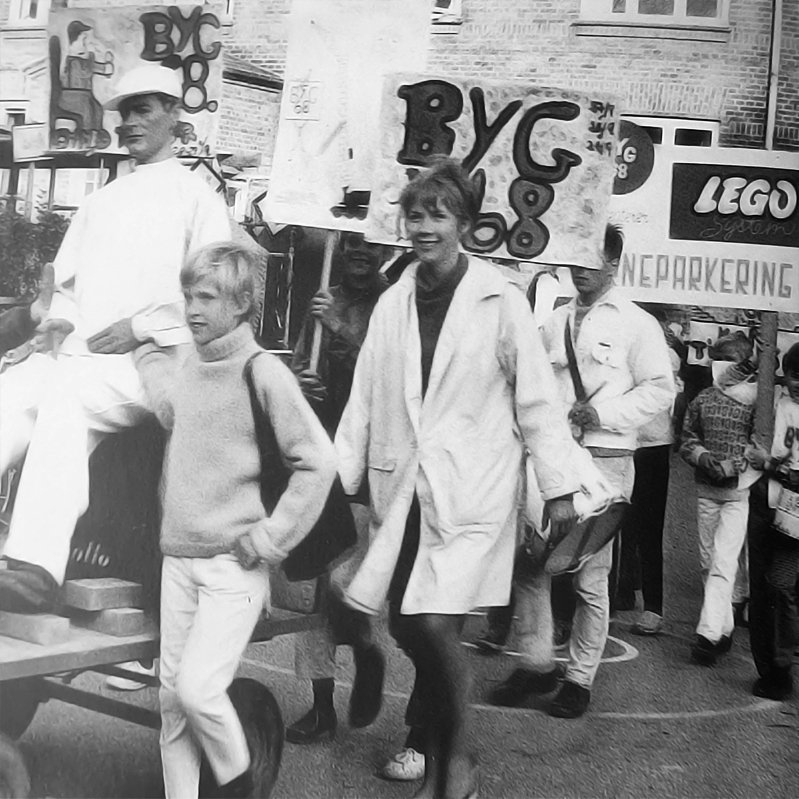 Historisk foto af elever i optag ved Skt. Josefs Skole Roskilde
