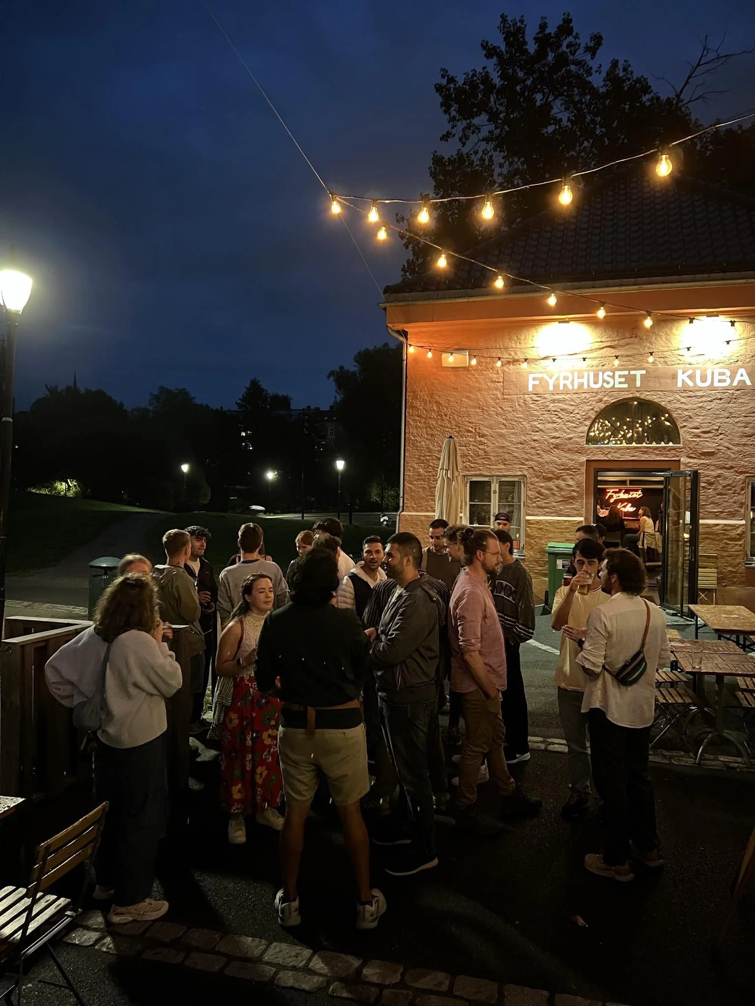 Pub crawl1.jpg