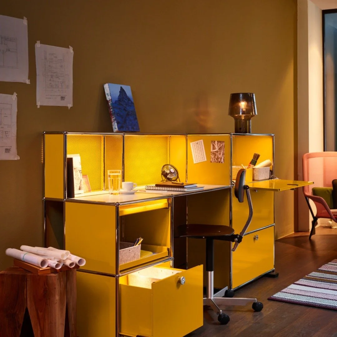 Con USM, t&uacute; eres el dise&ntilde;ador. Elige colores, configuraciones y funcionalidades que reflejen tu estilo y personalidad. Desde declaraciones audaces hasta sofisticaci&oacute;n sutil, crea espacios que inspiran y evolucionan contigo.
.
.
.