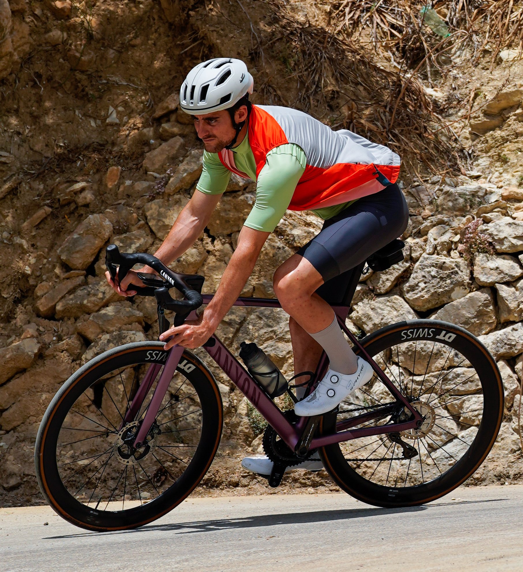 Tuuli gilet orange:grey Product page image 6.2.jpg