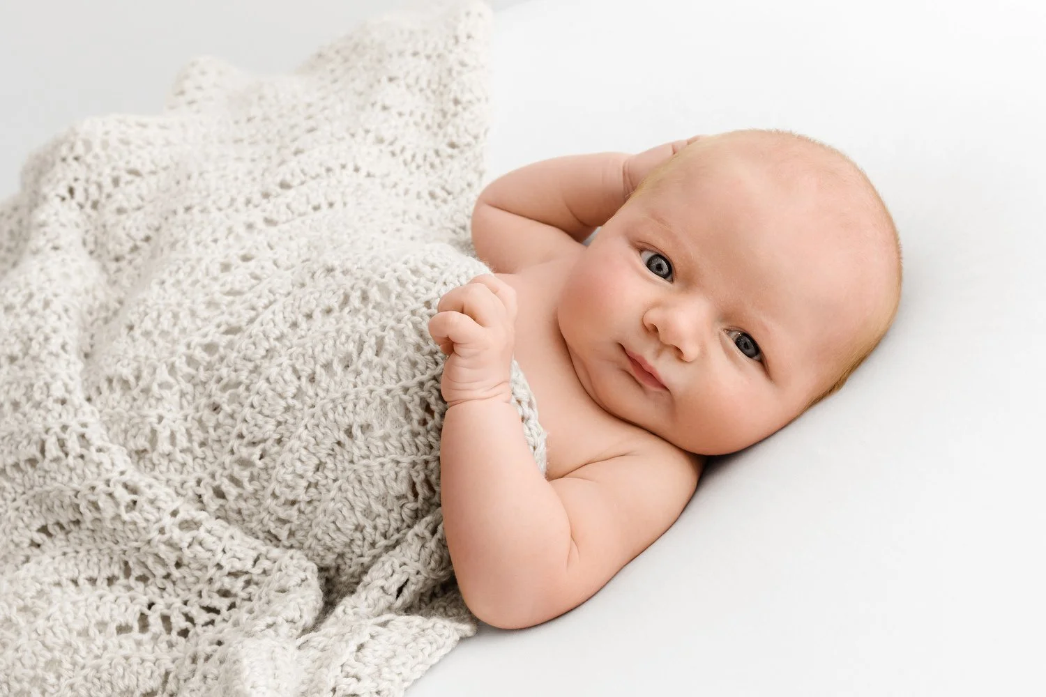 How to Photograph an Awake Newborn