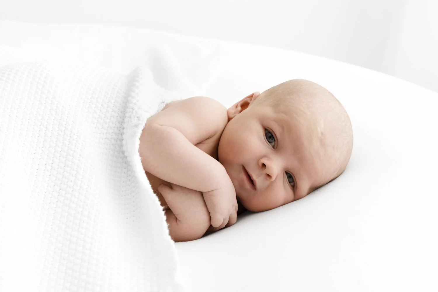 Well exposed natural newborn photograph by Ally Stuart-Ross Mabel and Moose Education