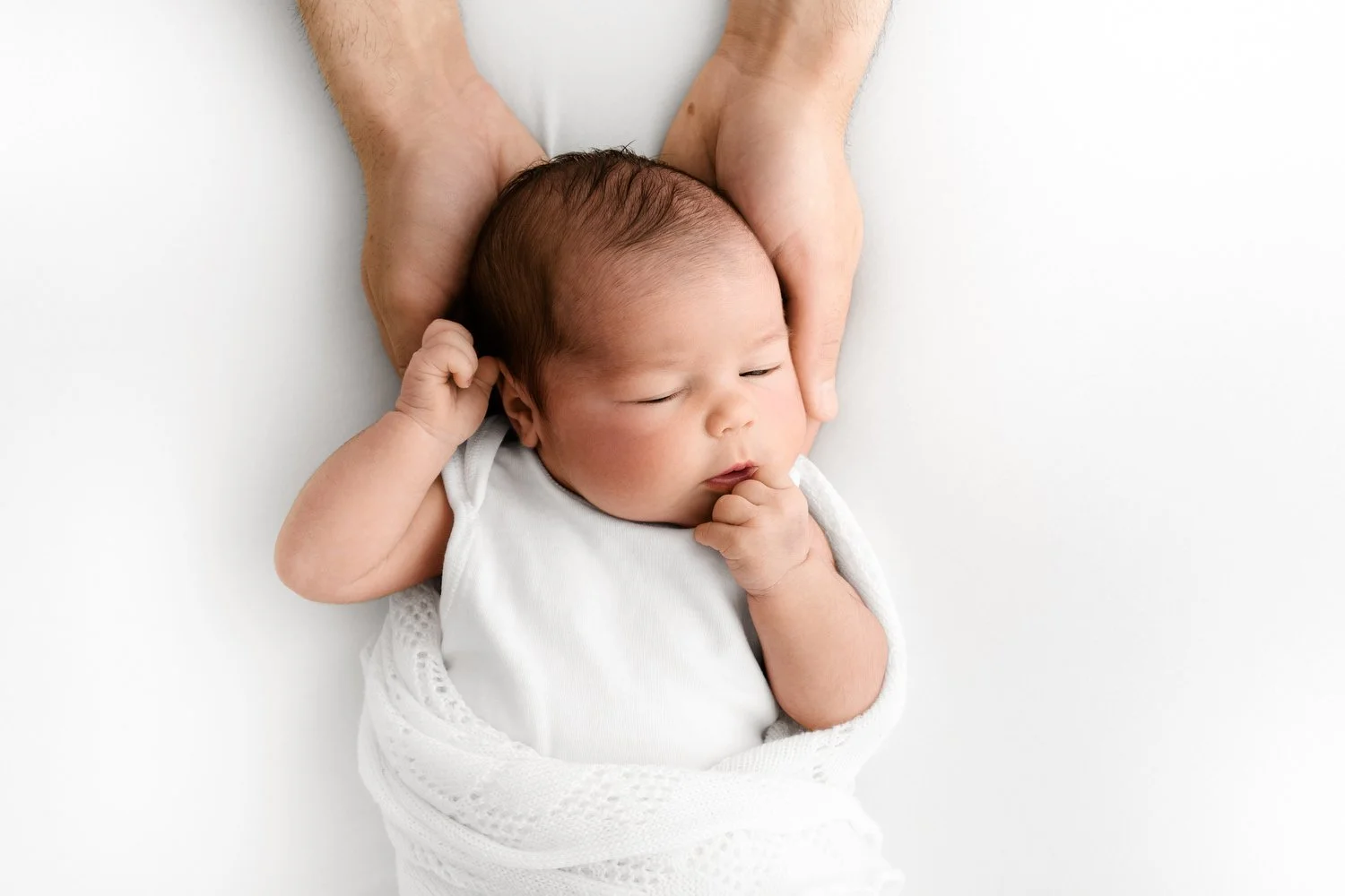 Natural newborn portrait by Ally Stuart-Ross Mabel and Moose Education