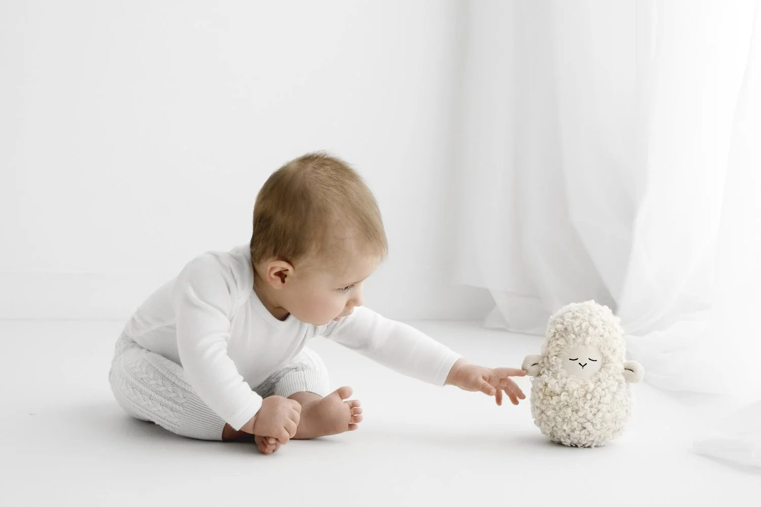 Older baby photographed in minimal natural style by Ally Stuart-Ross Mabel and Moose Education