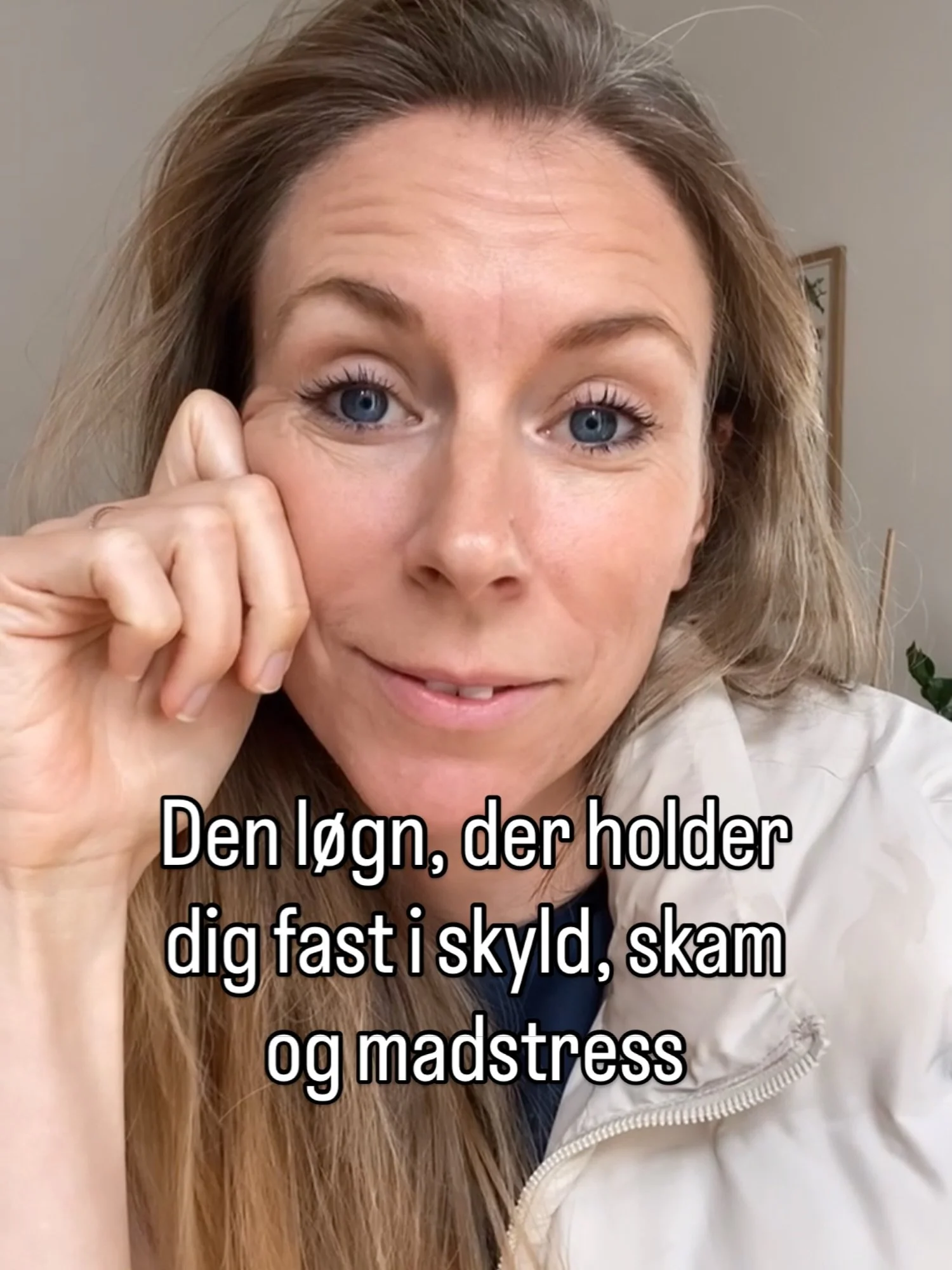 🤯 V&aelig;gttabsbranchen fodrer dig med en gigantisk l&oslash;gn, der holder dig fanget i skyld, skam og evig madstress.

Hver gang du &aring;bner din telefon, m&oslash;der du en top-trimmet, 25-&aring;rig tr&aelig;ner. Lad os kalde ham Oliver. Han 