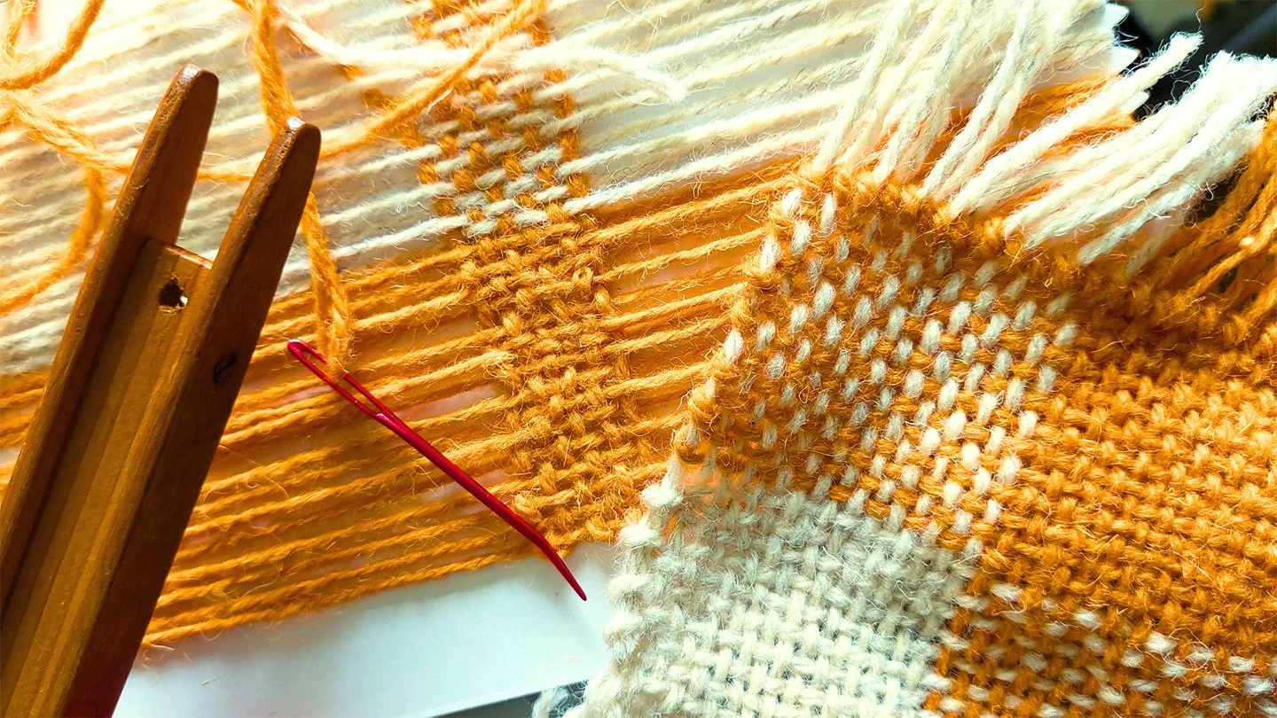 Cristina_Nicotra_Mindful Weaving Rua Red.jpg