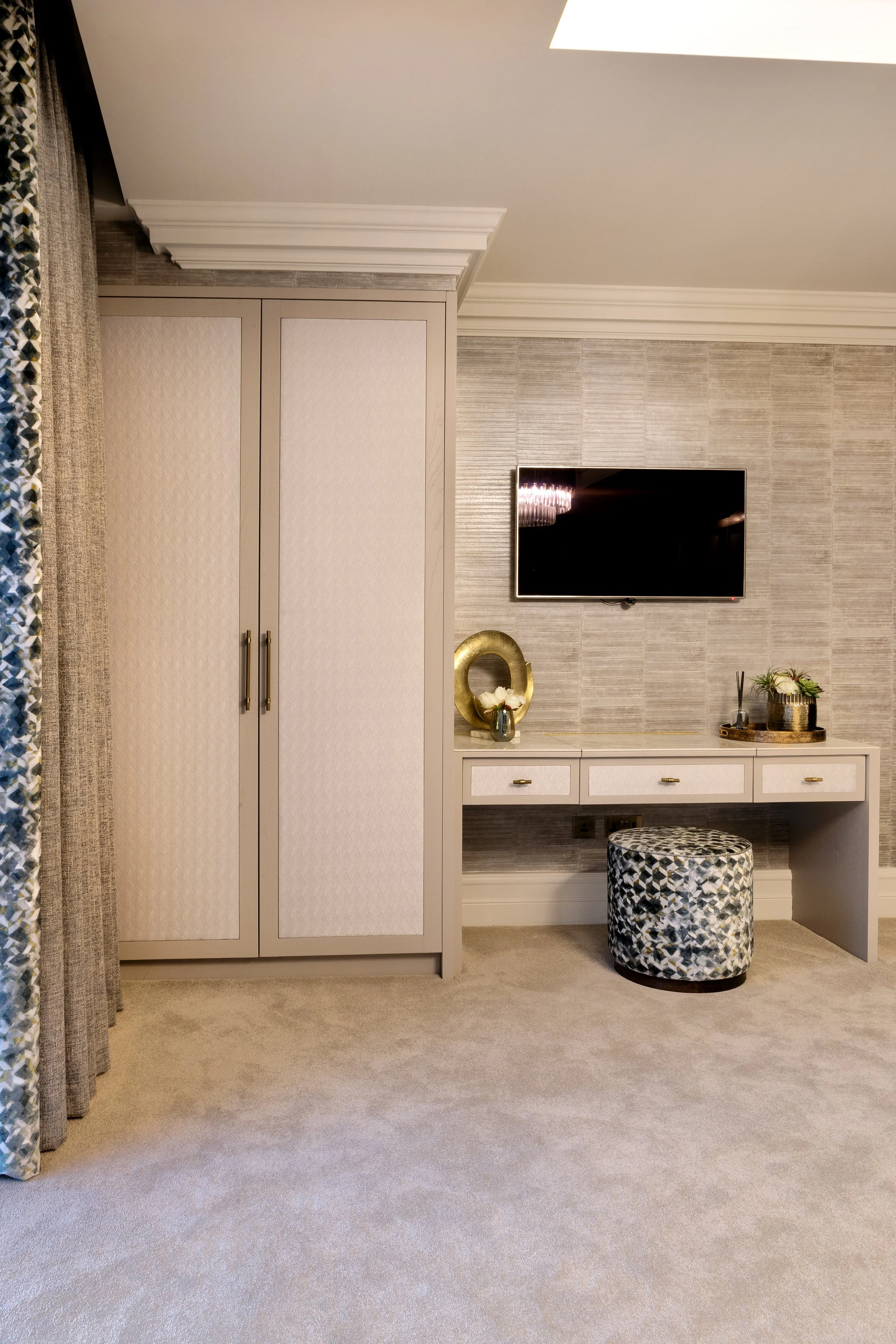 Charlotte-Gale-Ben-Huckerby-Design-P-12x8-1736.jpg